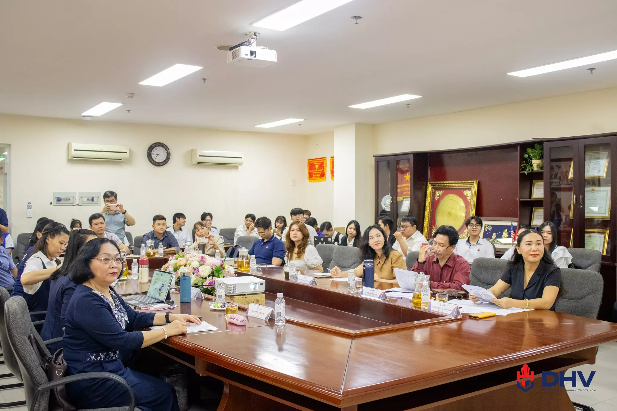 DHV - Trường Đại Học Hùng Vương TPHCM