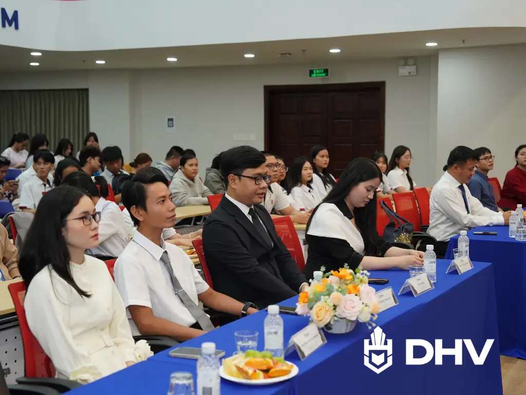 DHV - Trường Đại Học Hùng Vương TPHCM