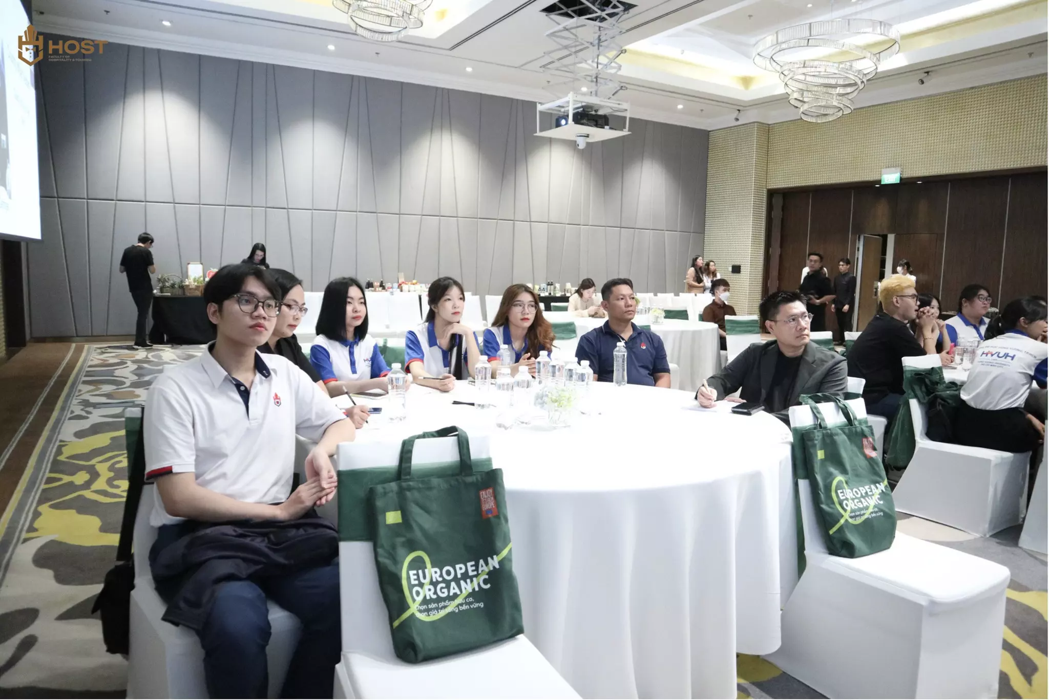 DHV - Trường Đại Học Hùng Vương TPHCM