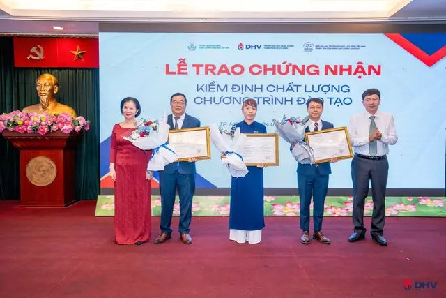 DHV - Trường Đại Học Hùng Vương TPHCM