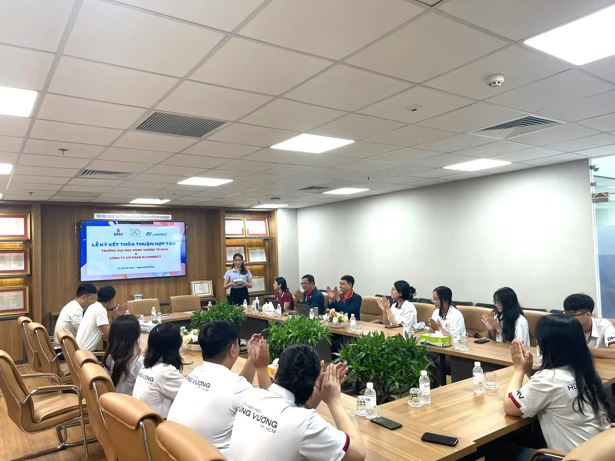 DHV - Trường Đại Học Hùng Vương TPHCM
