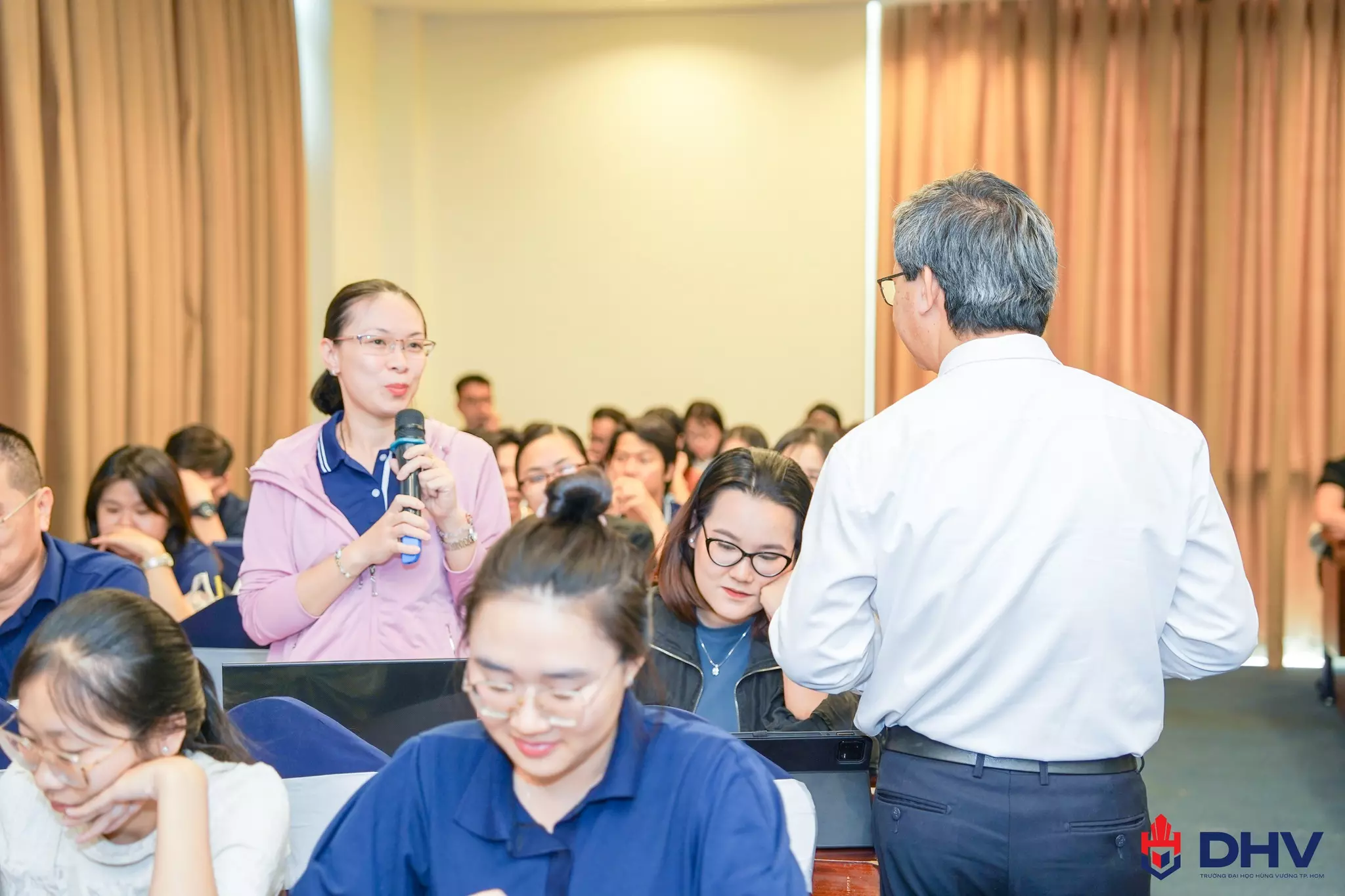 DHV - Trường Đại Học Hùng Vương TPHCM