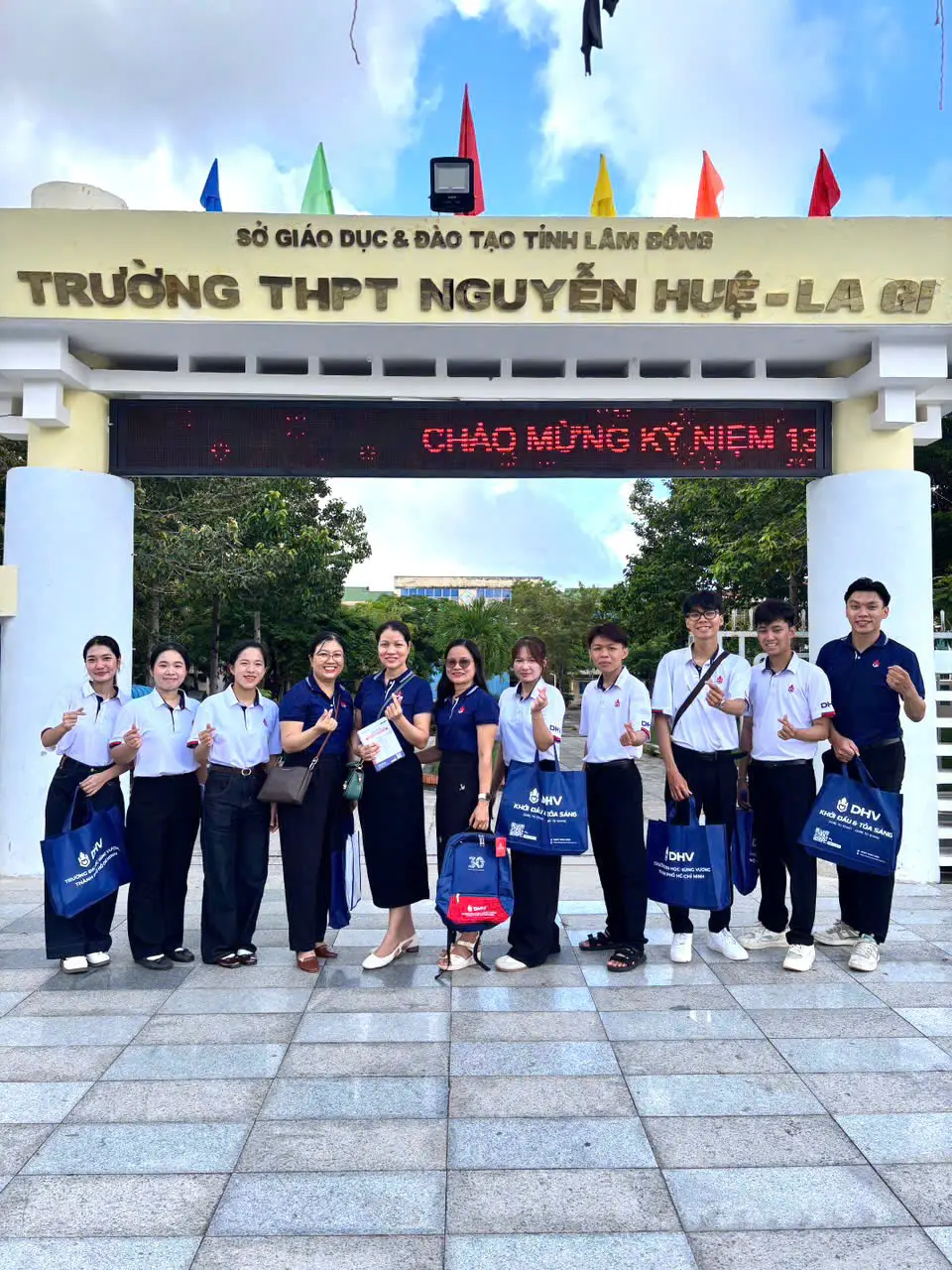 DHV - Trường Đại Học Hùng Vương TPHCM