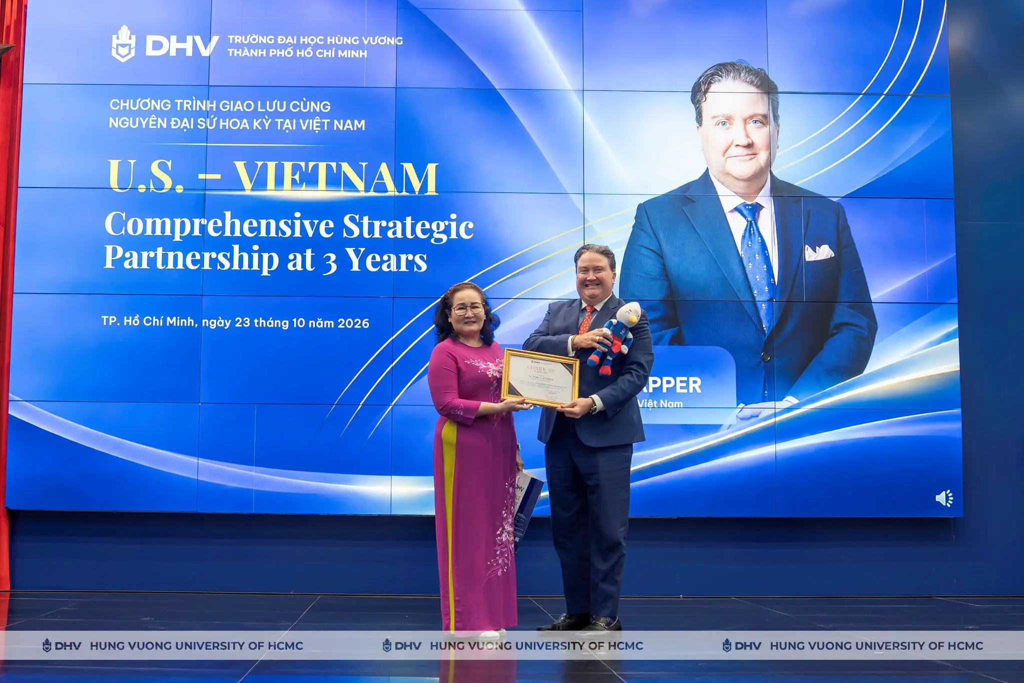 DHV - Trường Đại Học Hùng Vương TPHCM