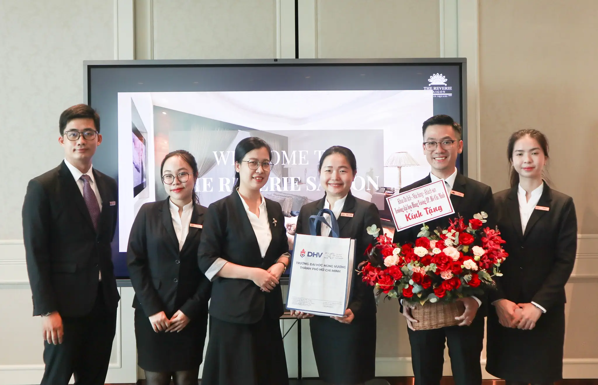 DHV - Trường Đại Học Hùng Vương TPHCM