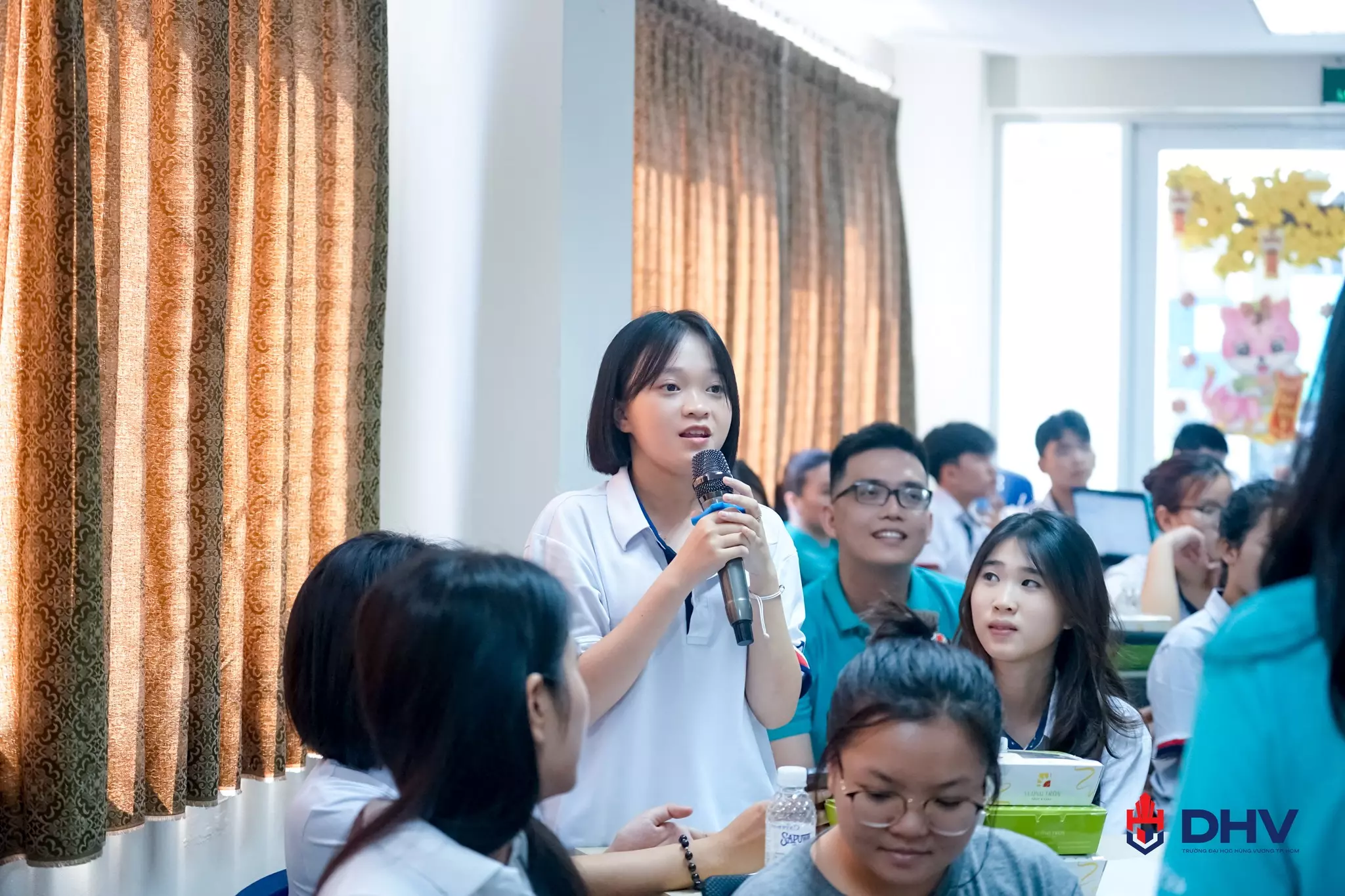 DHV - Trường Đại Học Hùng Vương TPHCM