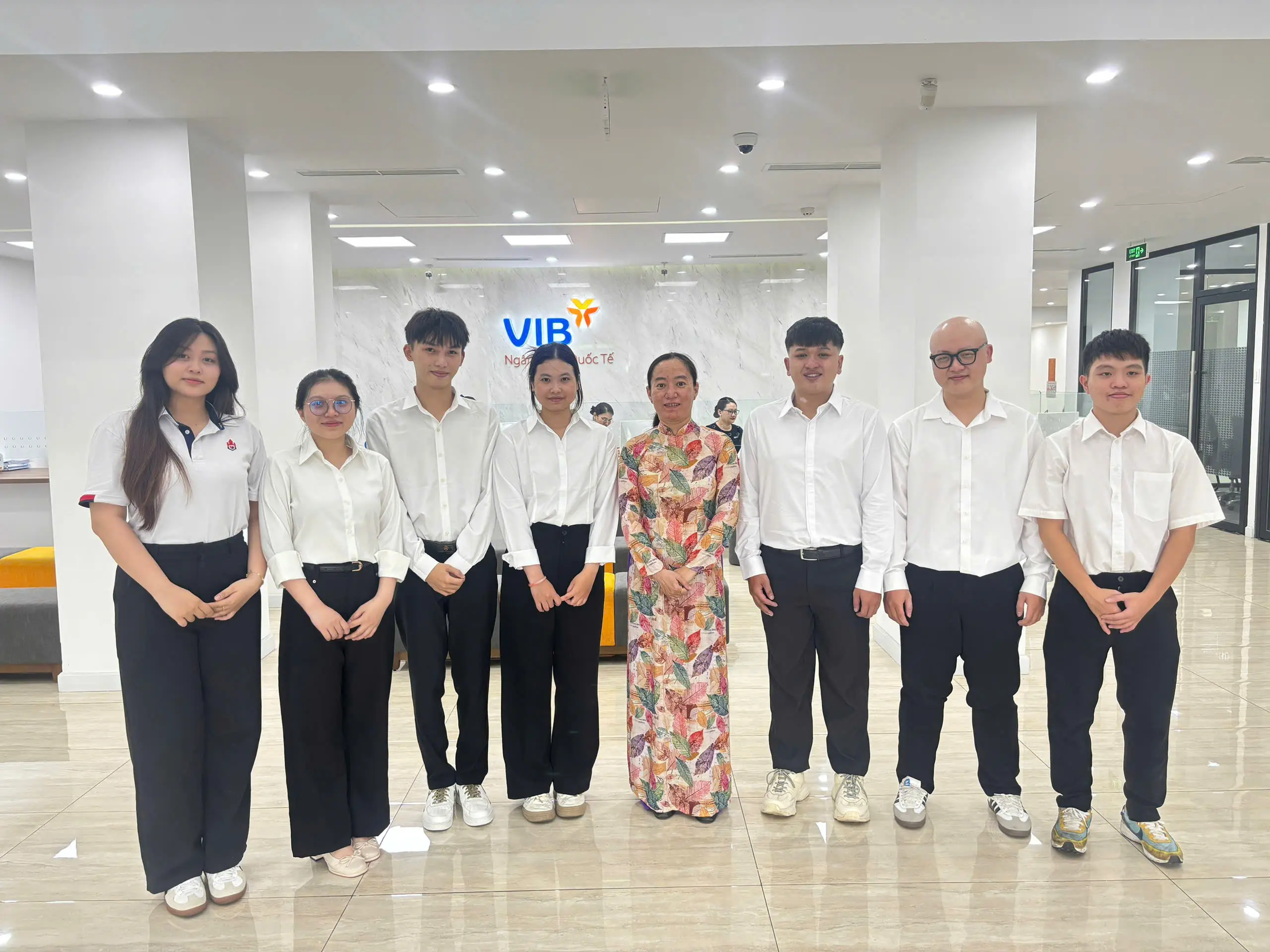DHV - Trường Đại Học Hùng Vương TPHCM