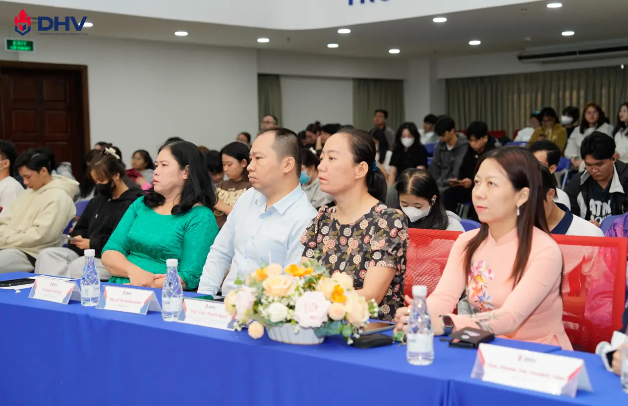 DHV - Trường Đại Học Hùng Vương TPHCM