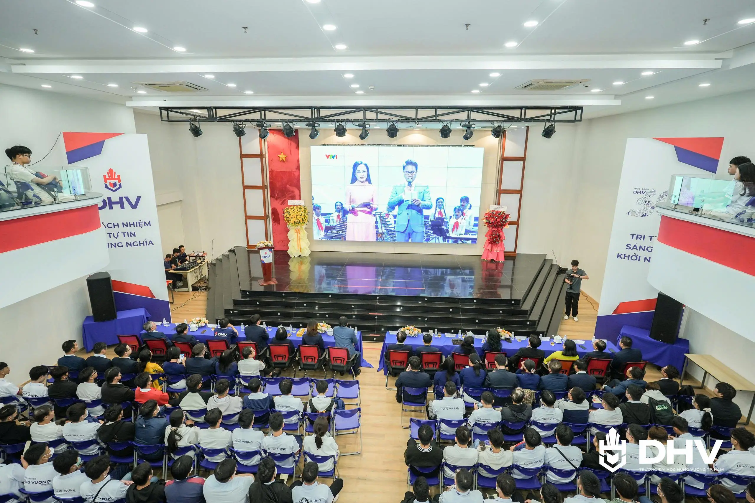 DHV - Trường Đại Học Hùng Vương TPHCM