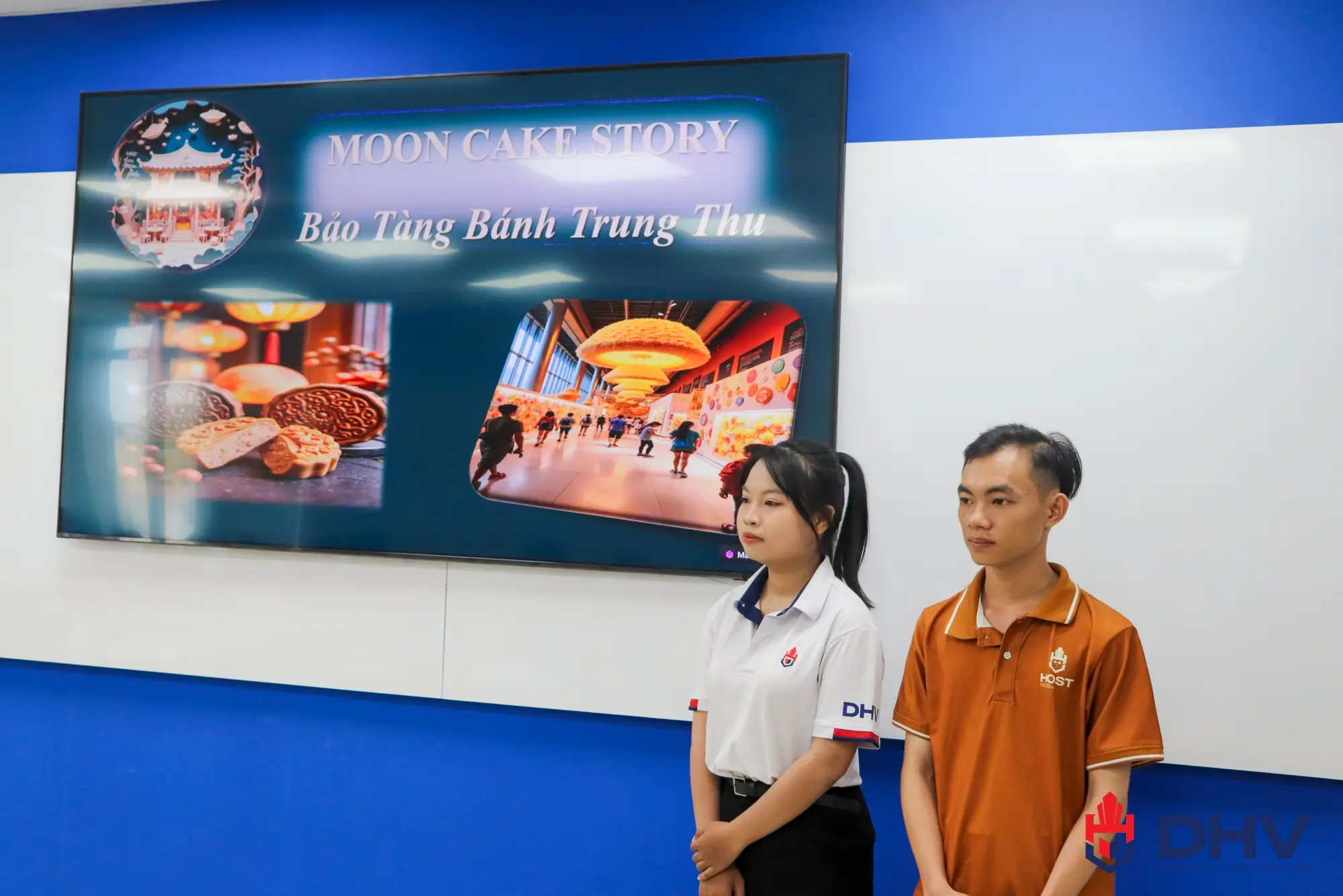 Sinh viên Khoa Du lịch - Nhà hàng - Khách sạn cùng các ý tưởng khởi nghiệp tham gia dự thi