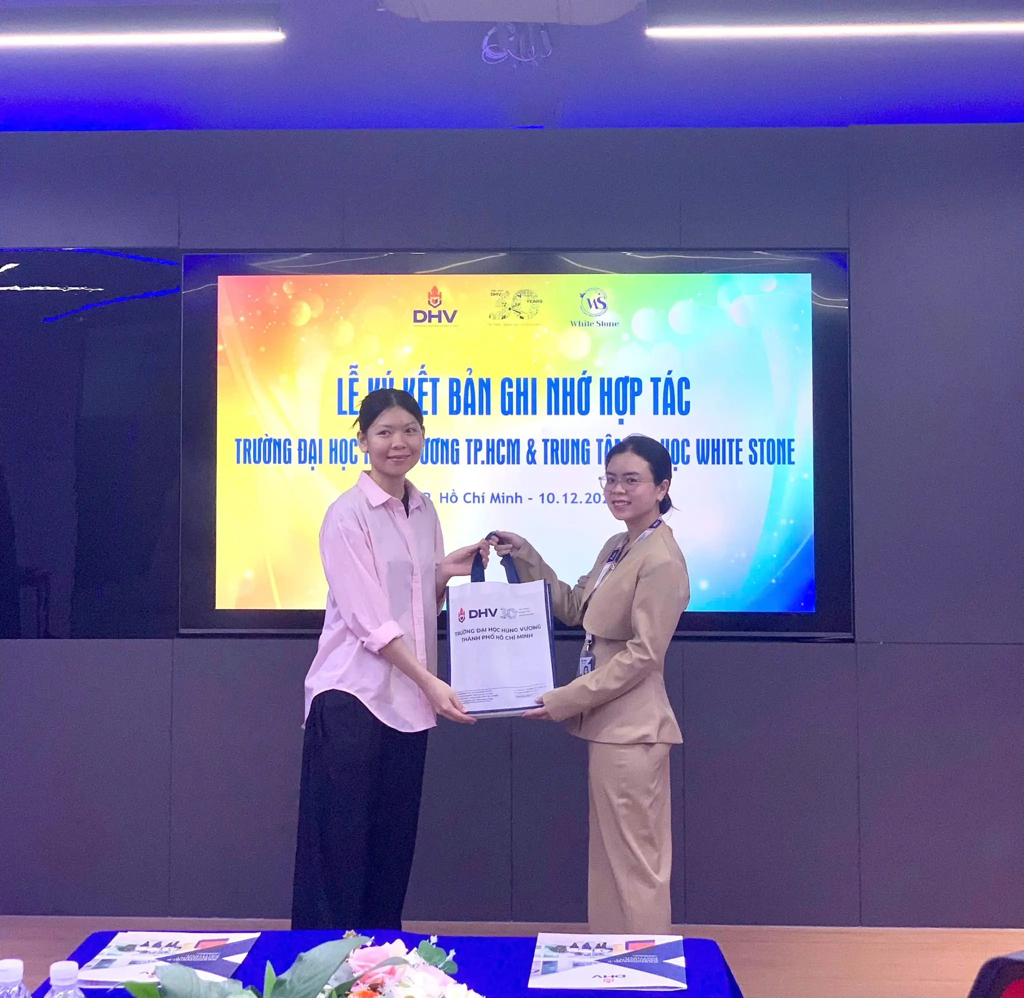 DHV - Trường Đại Học Hùng Vương TPHCM