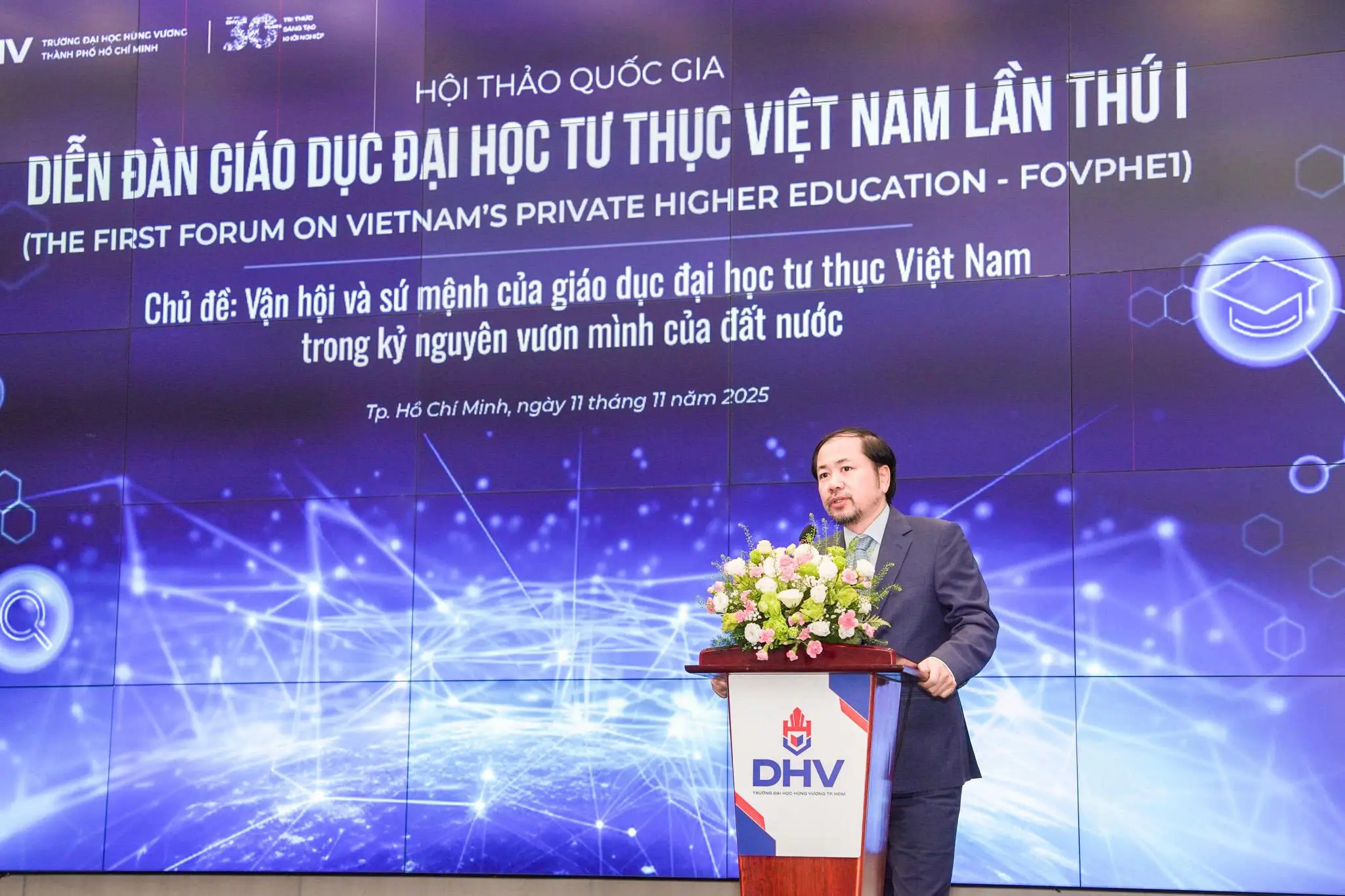 DHV - Trường Đại Học Hùng Vương TPHCM
