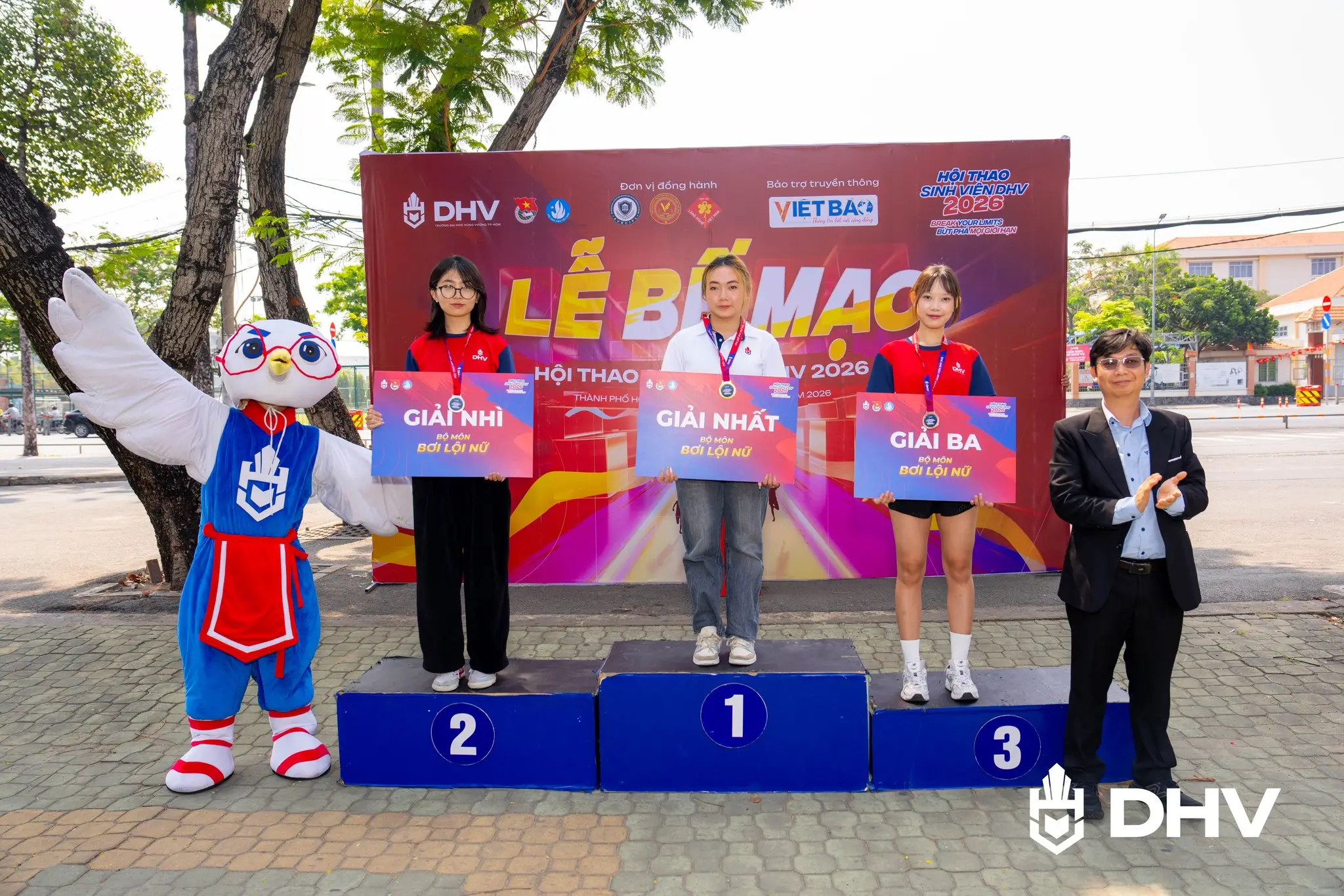 DHV - Trường Đại Học Hùng Vương TPHCM