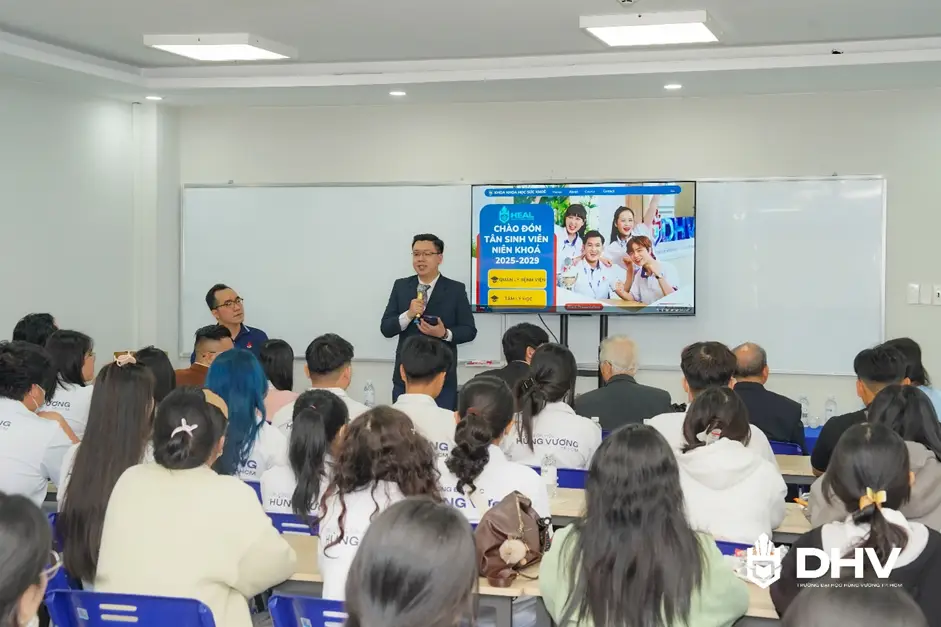 DHV - Trường Đại Học Hùng Vương TPHCM