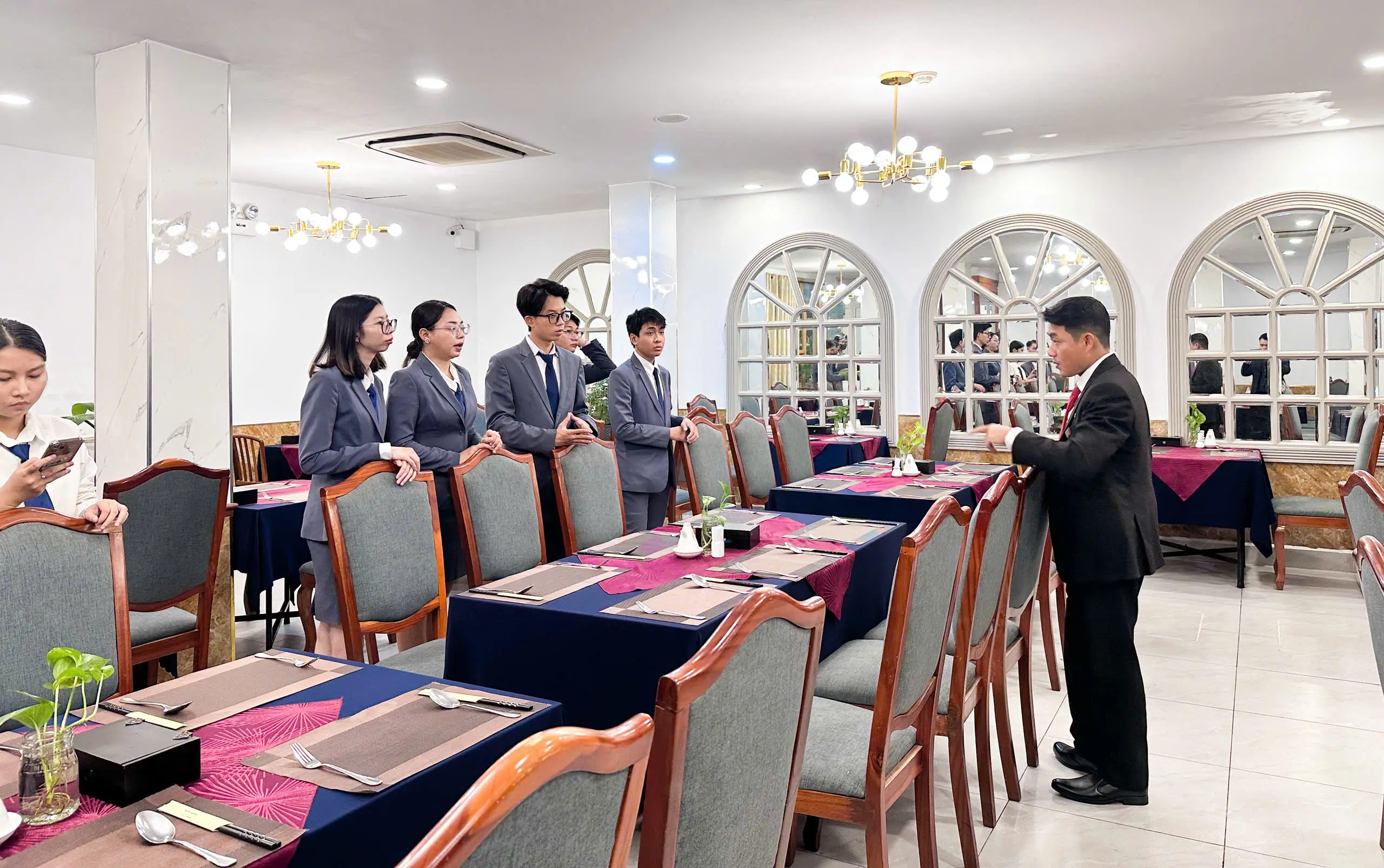 DHV - Trường Đại Học Hùng Vương TPHCM