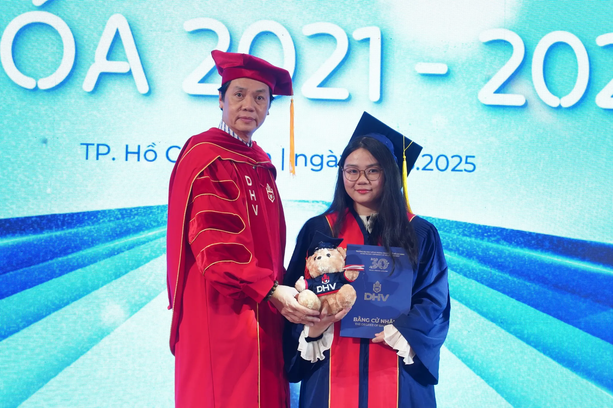 DHV - Trường Đại Học Hùng Vương TPHCM