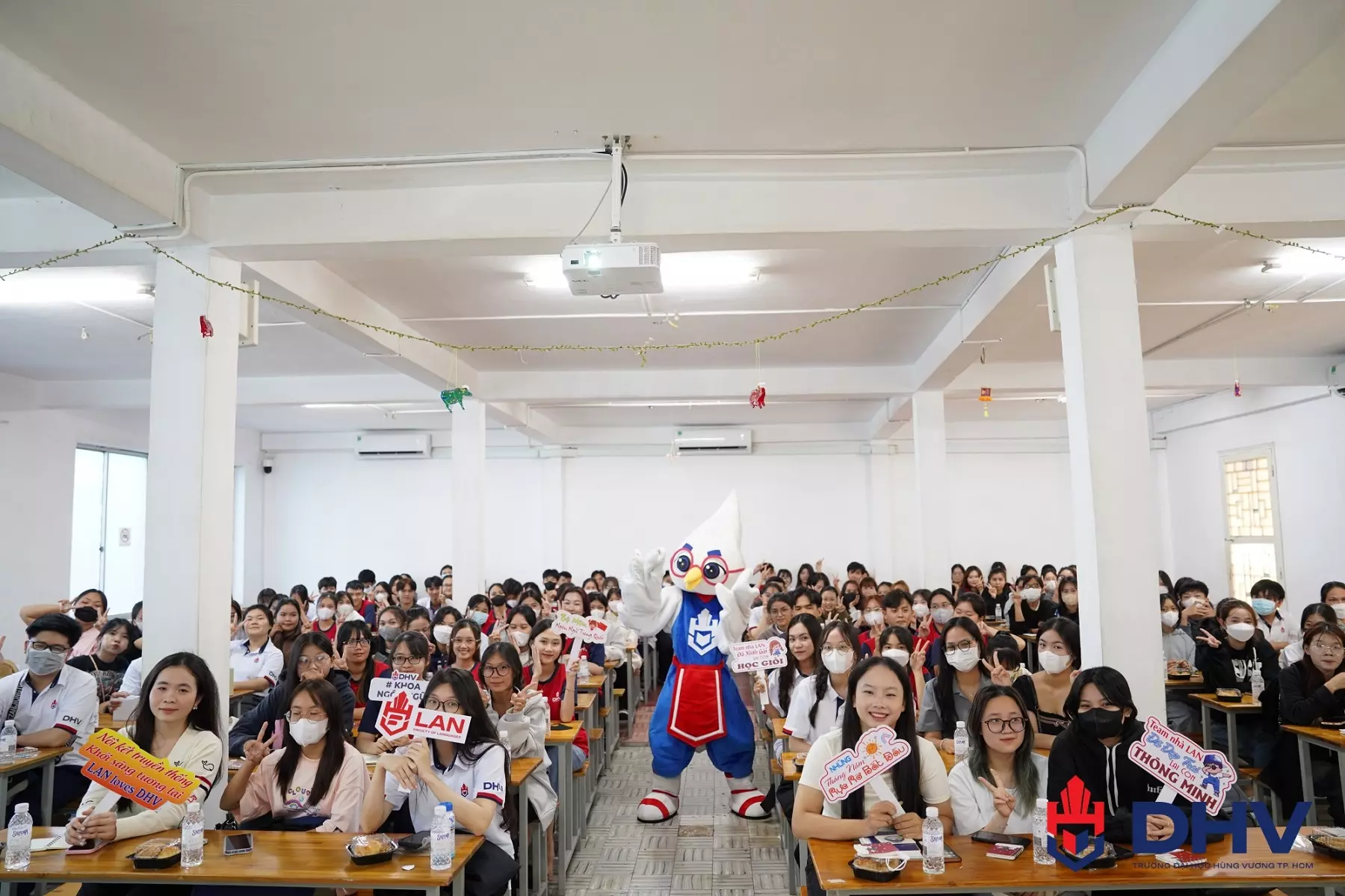 DHV - Trường Đại Học Hùng Vương TPHCM