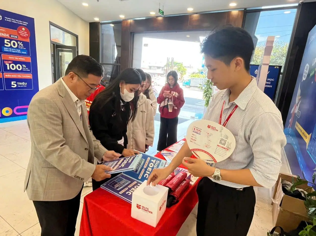 DHV - Trường Đại Học Hùng Vương TPHCM