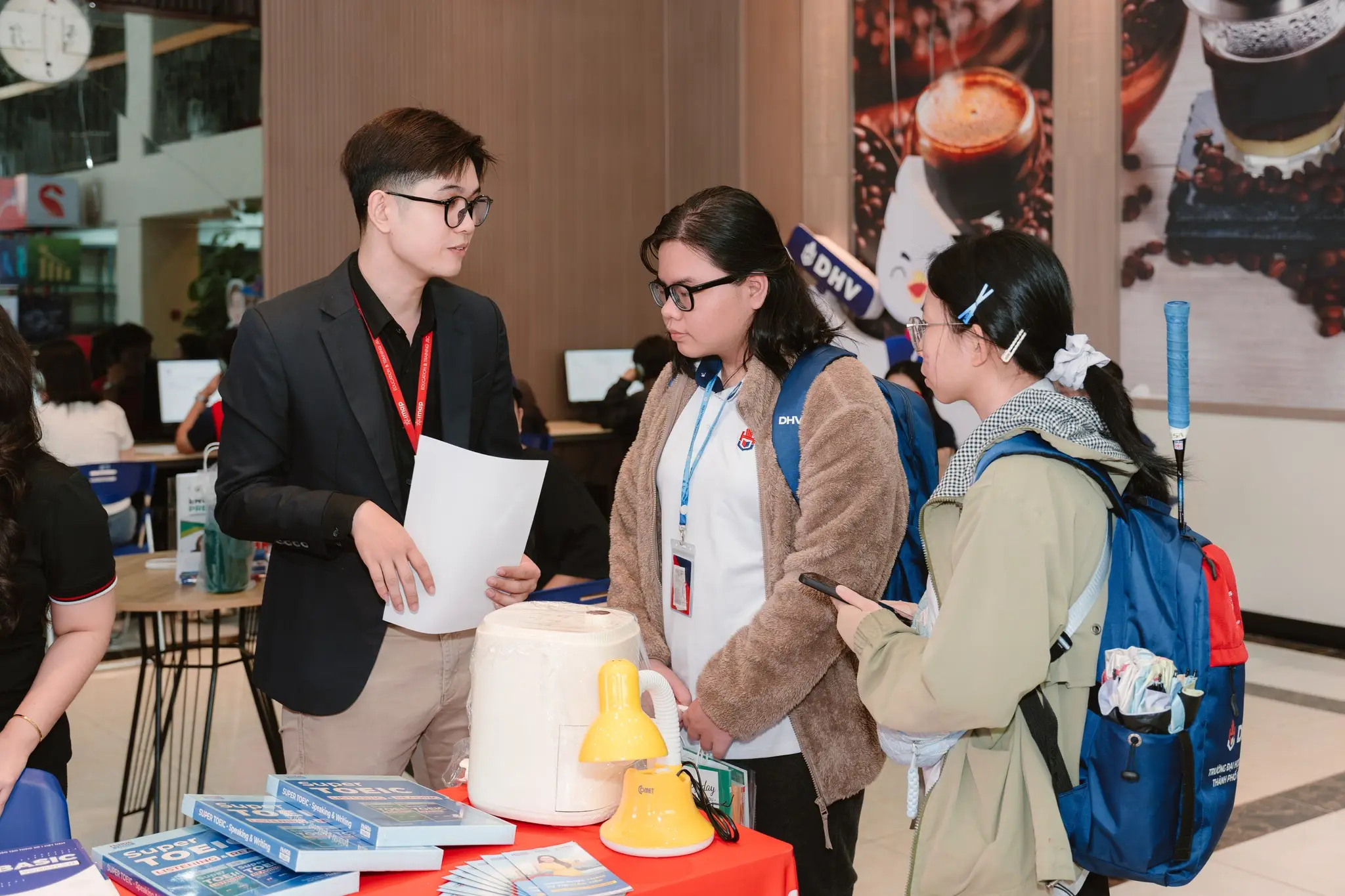 DHV - Trường Đại Học Hùng Vương TPHCM