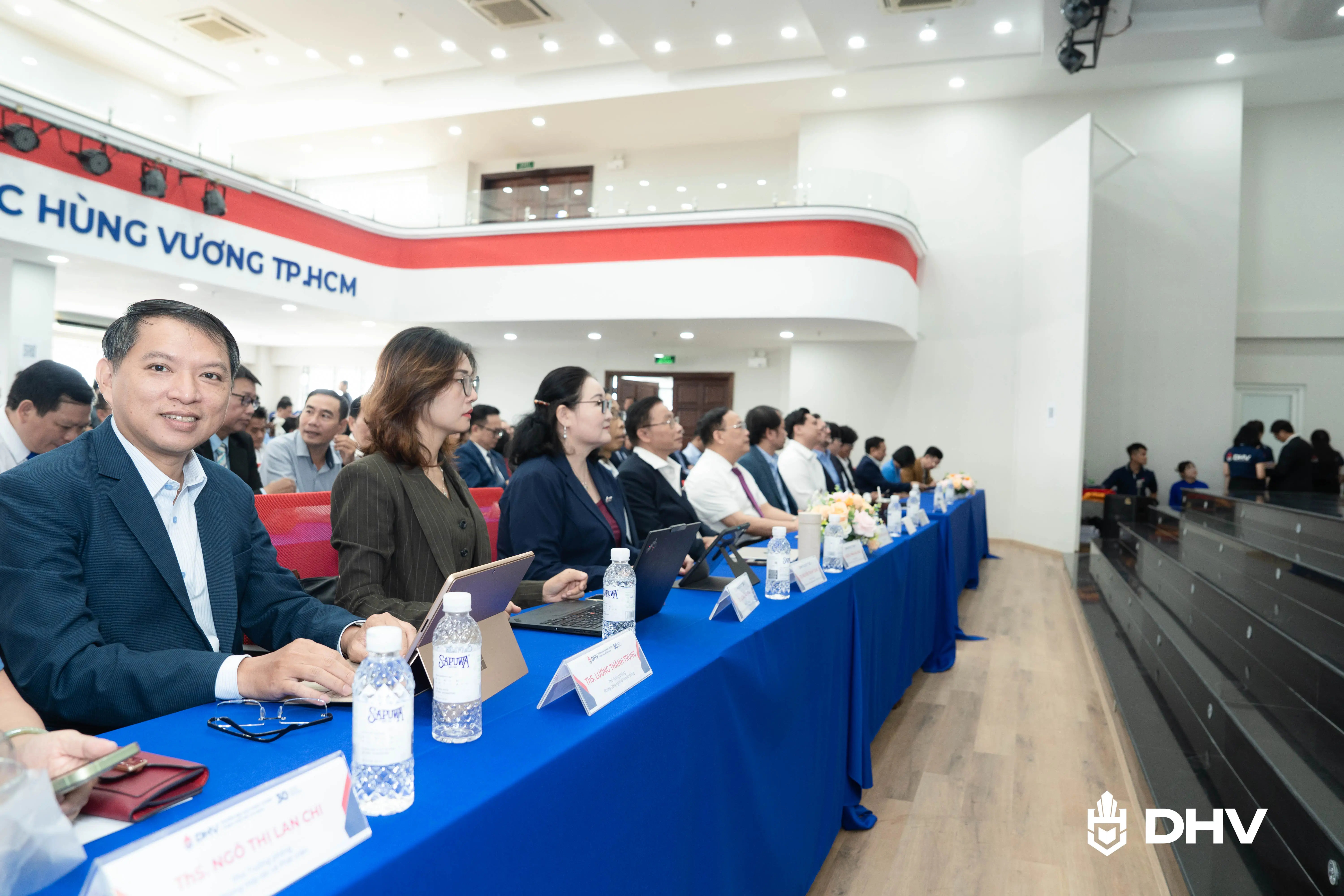 DHV - Trường Đại Học Hùng Vương TPHCM