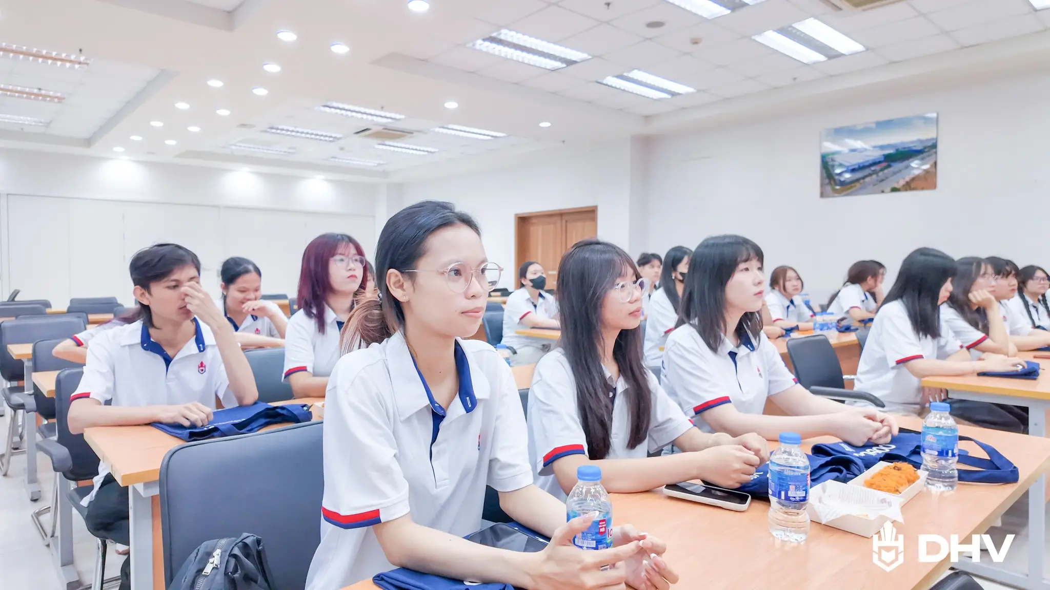 DHV - Trường Đại Học Hùng Vương TPHCM