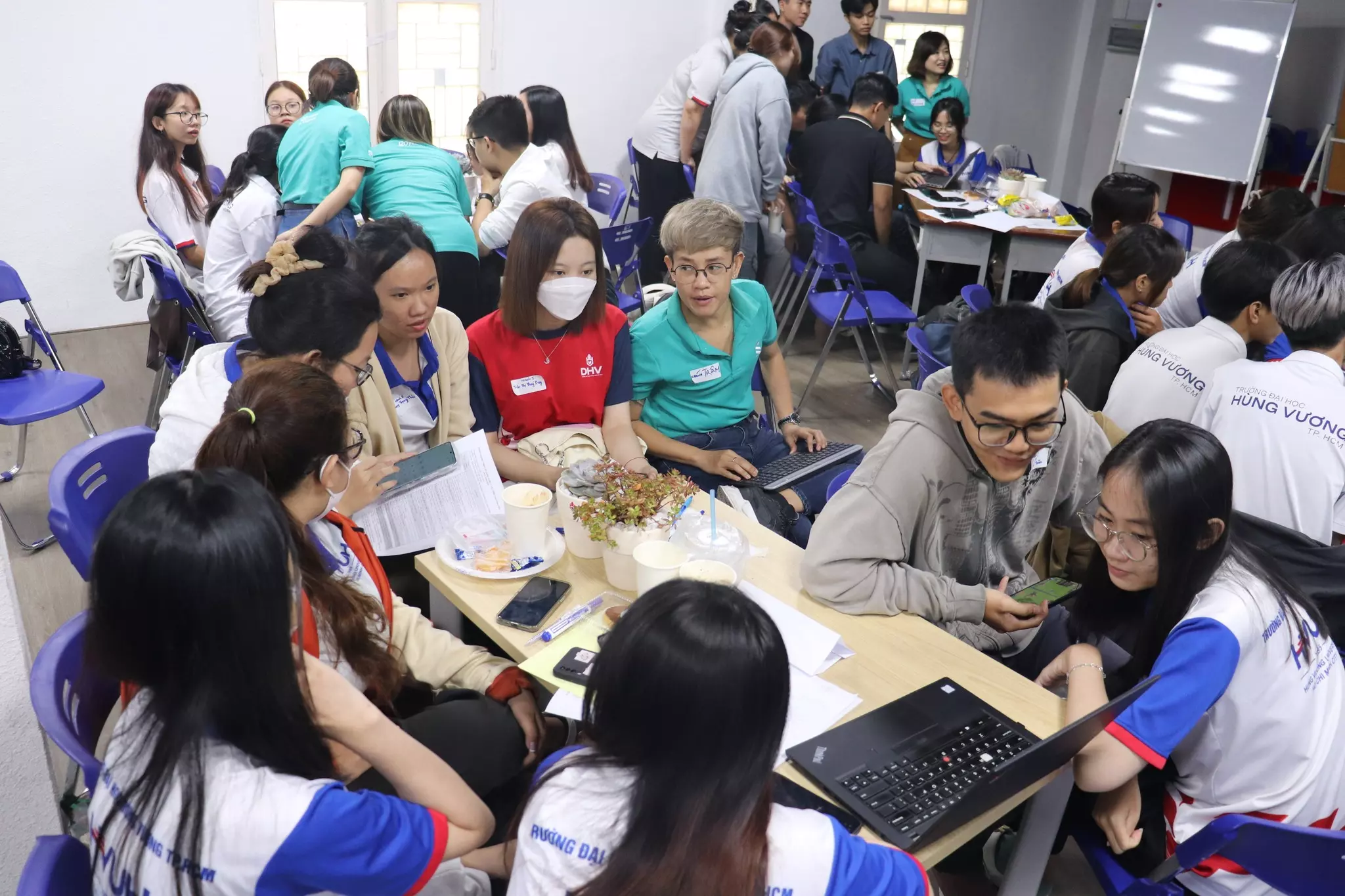 DHV - Trường Đại Học Hùng Vương TPHCM