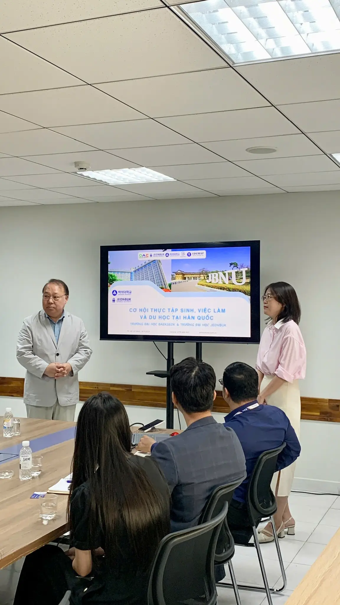 DHV - Trường Đại Học Hùng Vương TPHCM