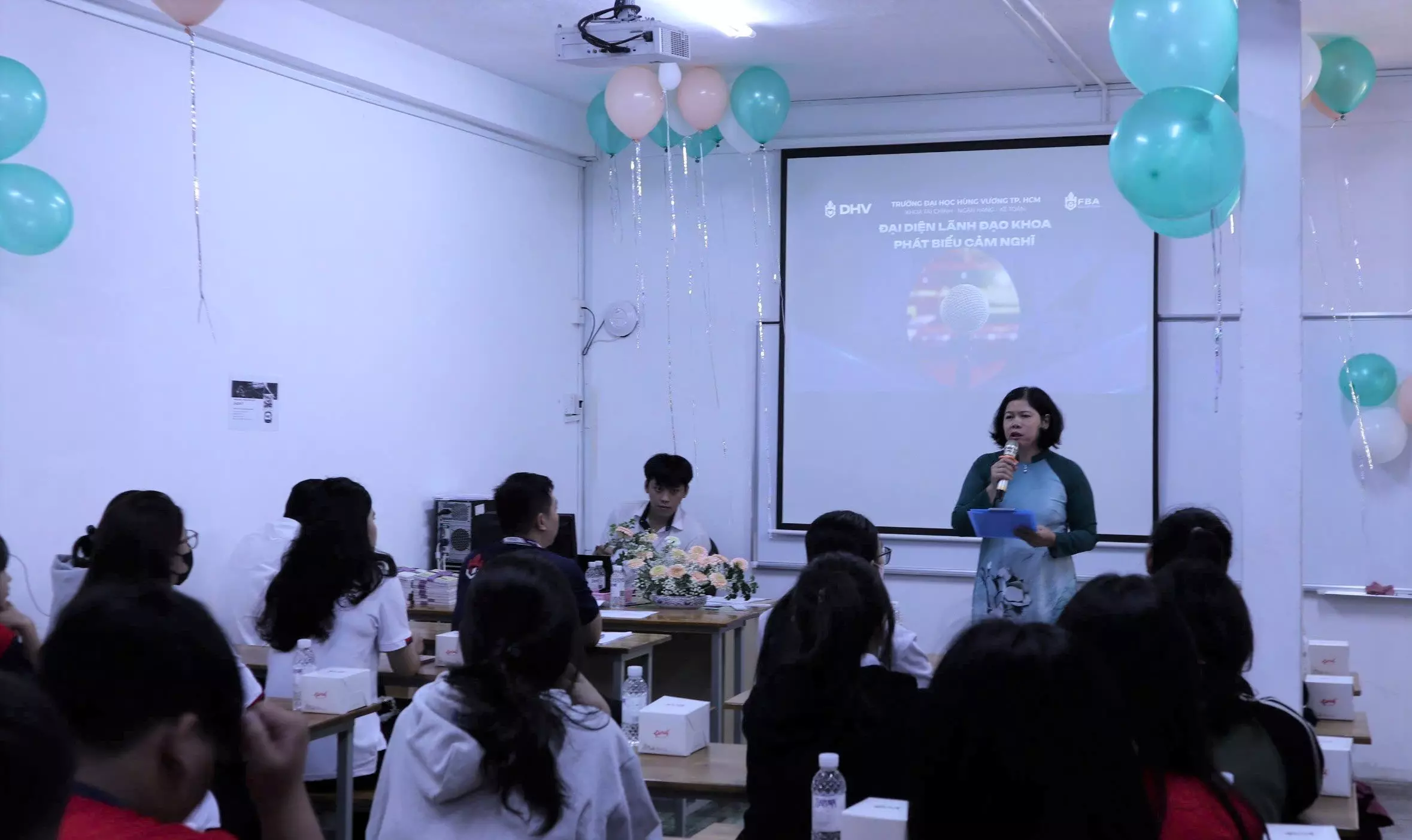 DHV - Trường Đại Học Hùng Vương TPHCM