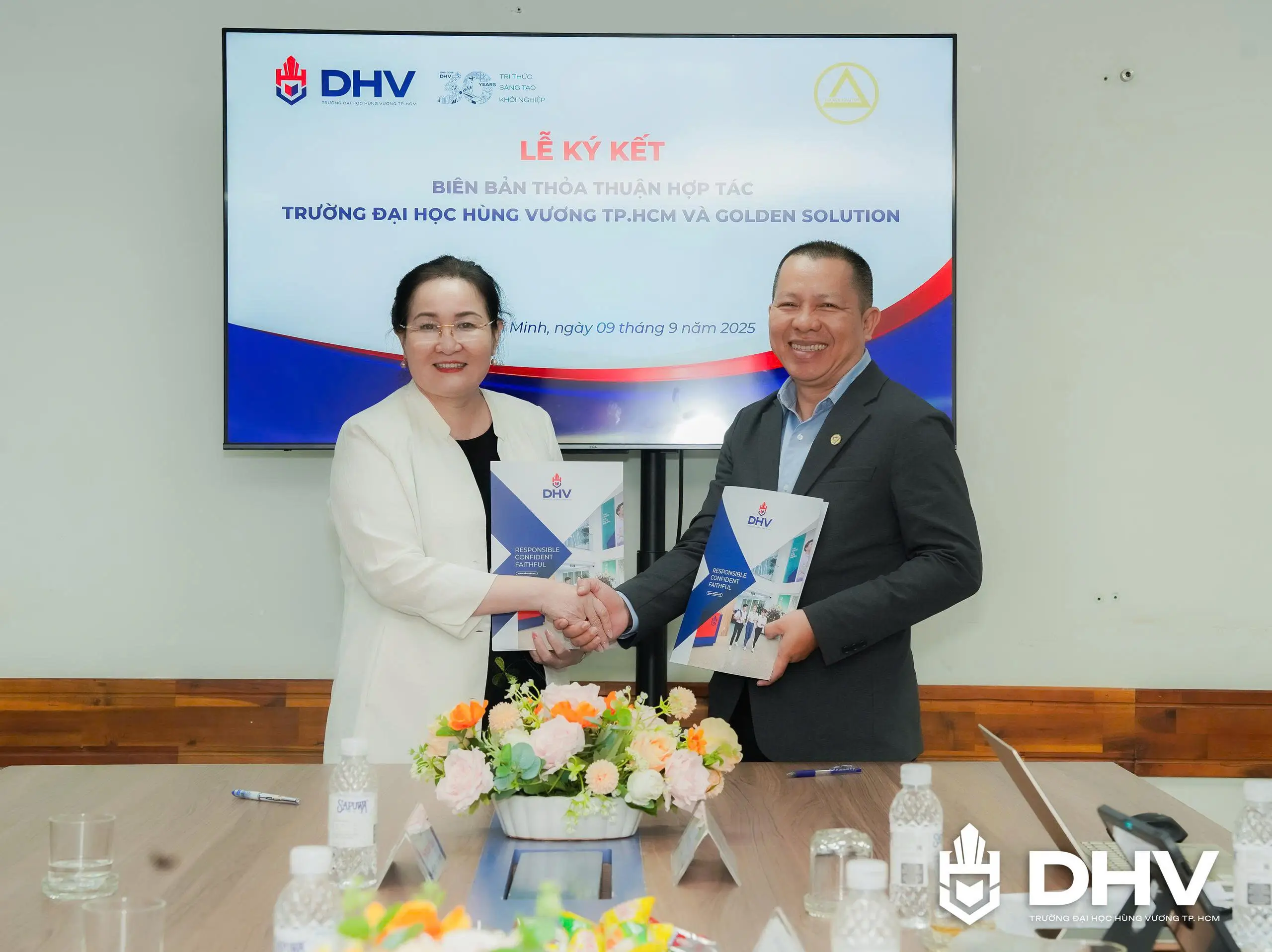 DHV - Trường Đại Học Hùng Vương TPHCM