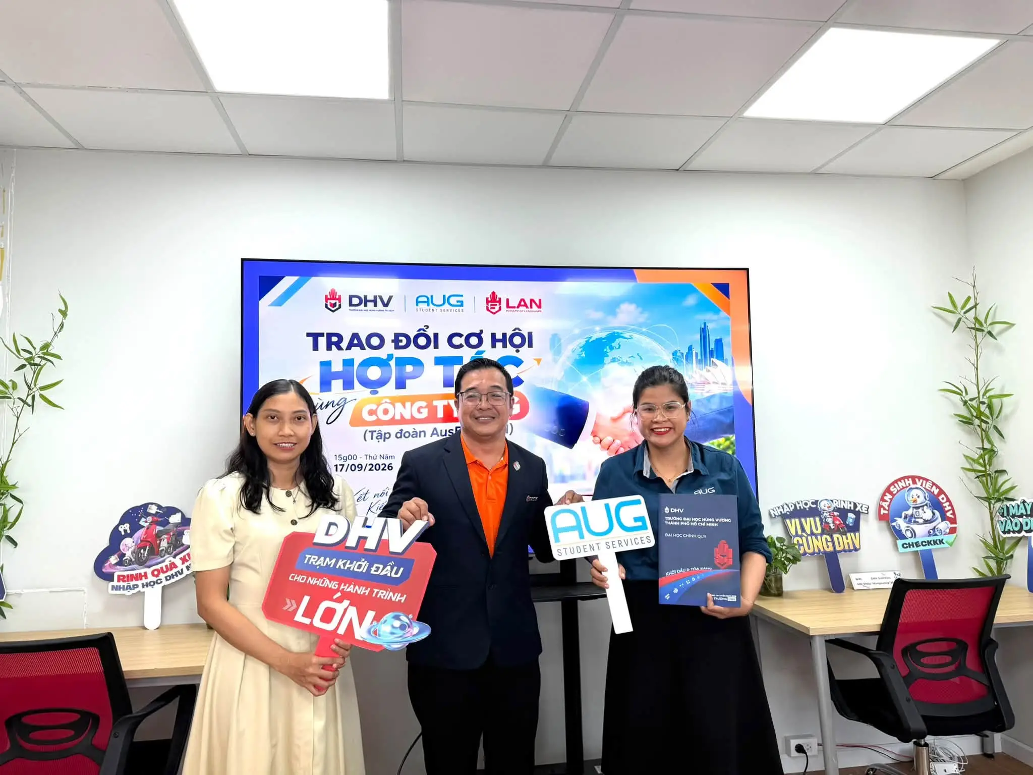 DHV - Trường Đại Học Hùng Vương TPHCM