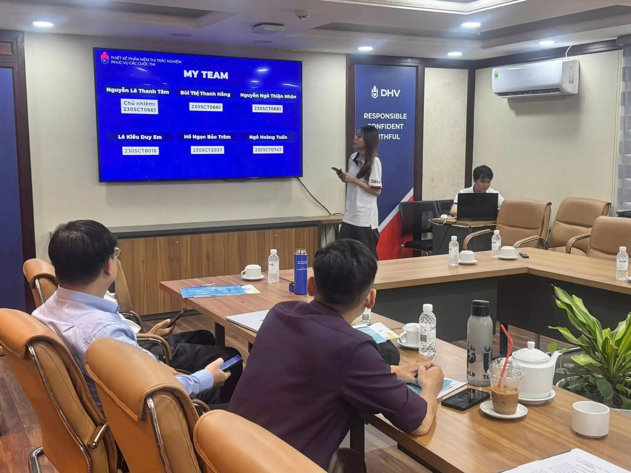 DHV - Trường Đại Học Hùng Vương TPHCM