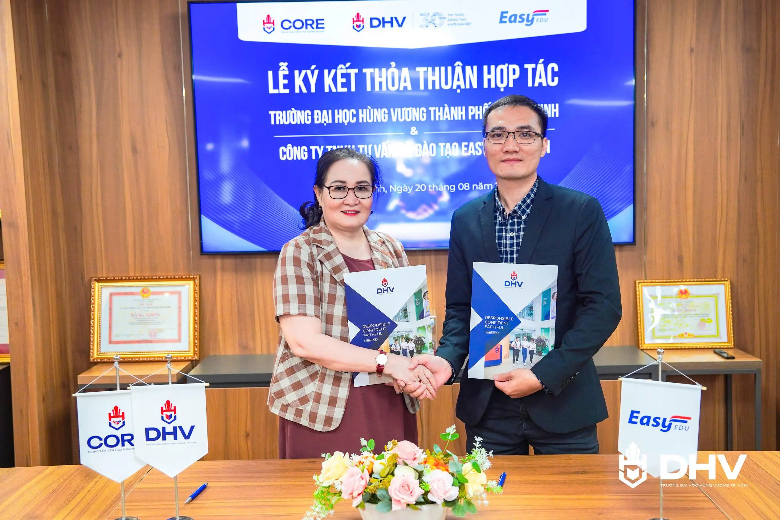 DHV - Trường Đại Học Hùng Vương TPHCM