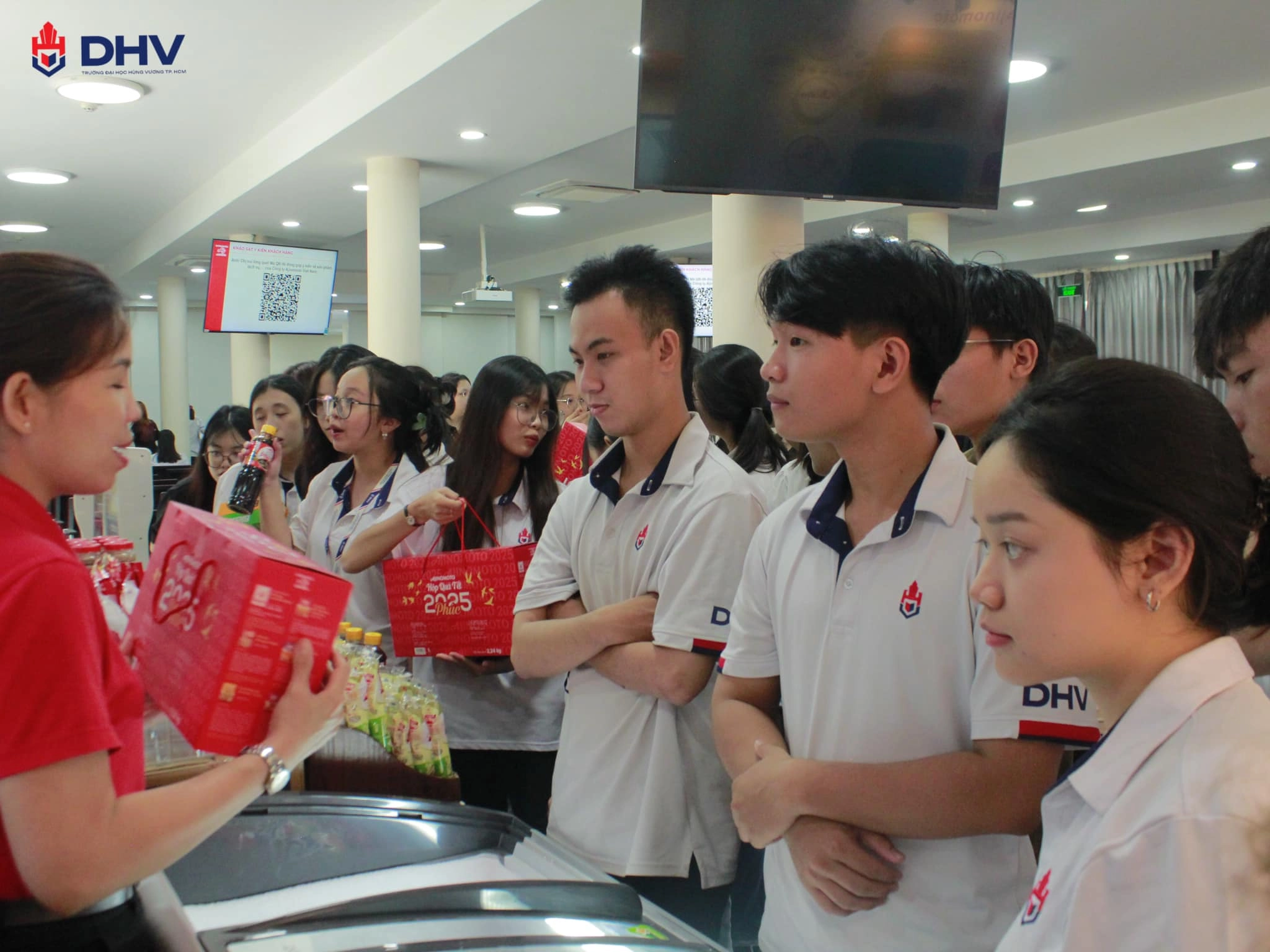DHV - Trường Đại Học Hùng Vương TPHCM