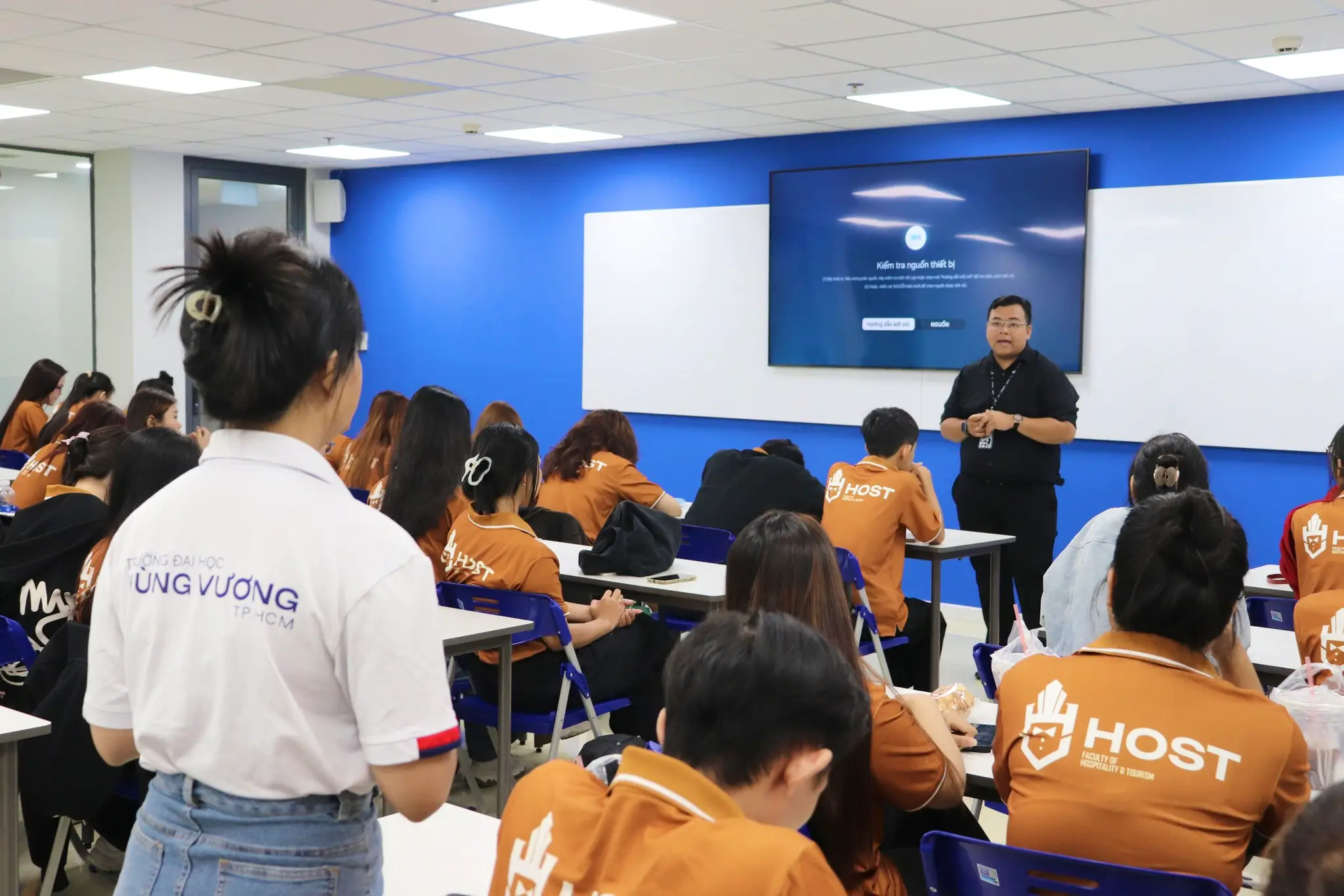 DHV - Trường Đại Học Hùng Vương TPHCM