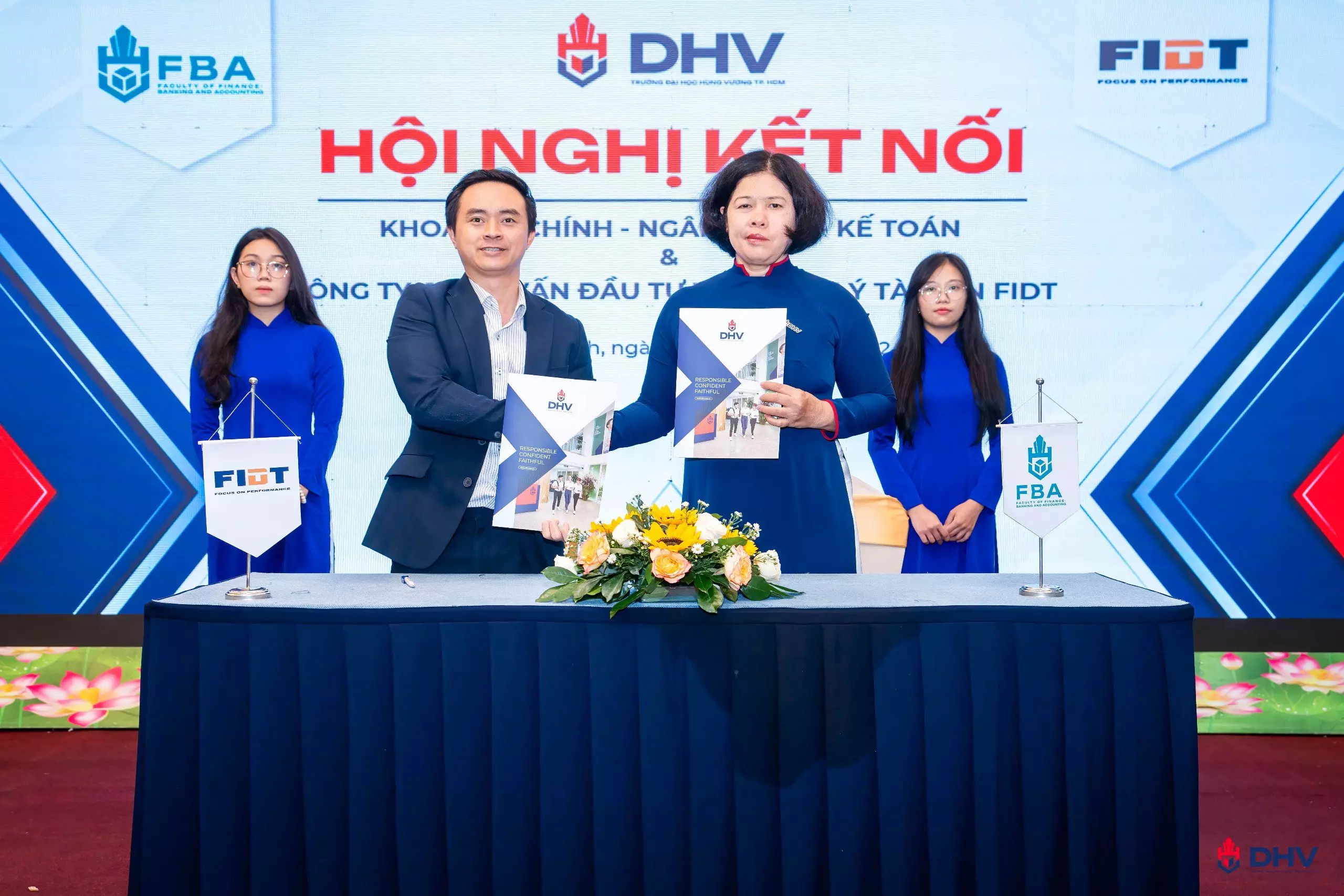 DHV - Trường Đại Học Hùng Vương TPHCM