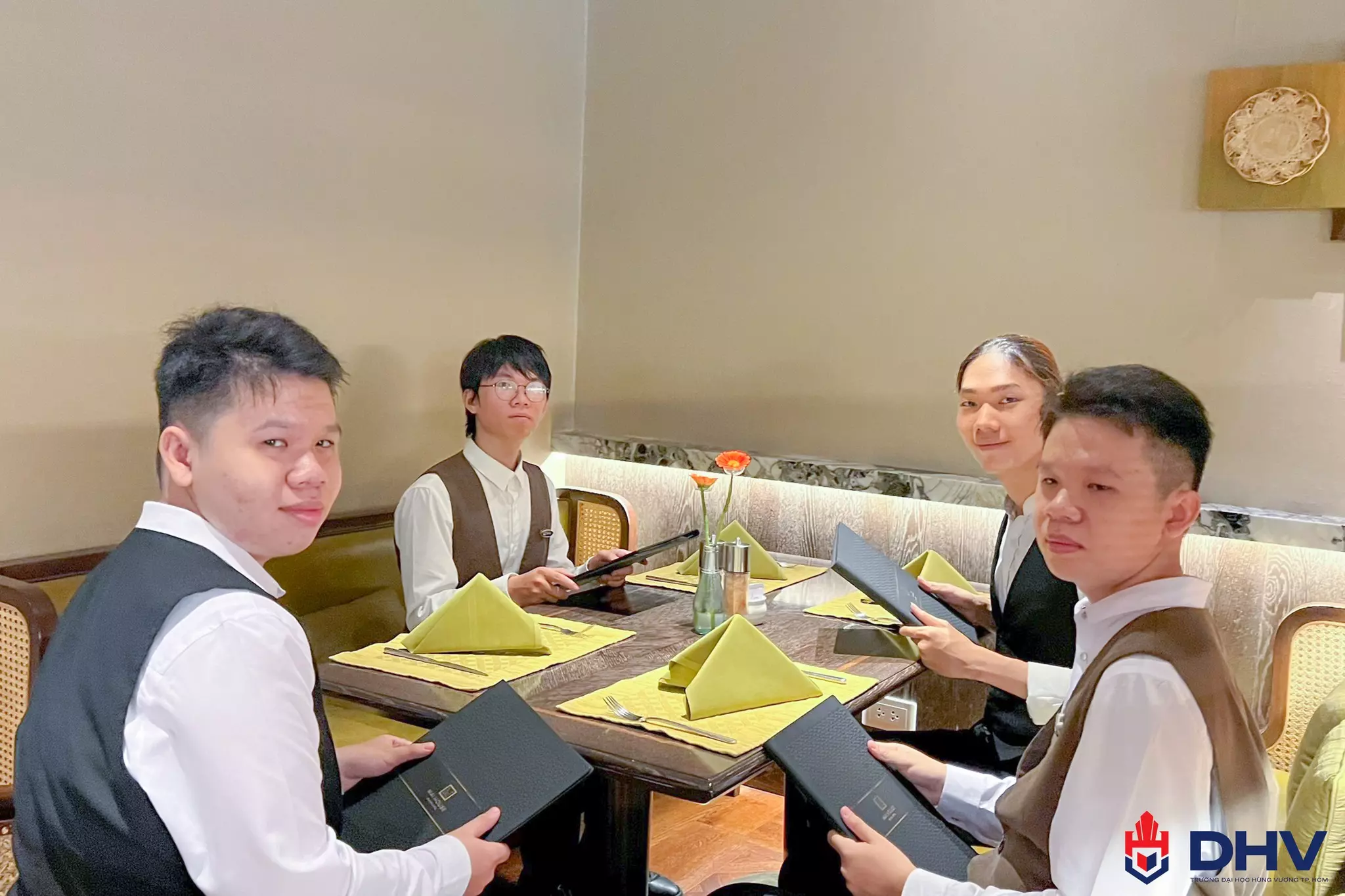 DHV - Trường Đại Học Hùng Vương TPHCM