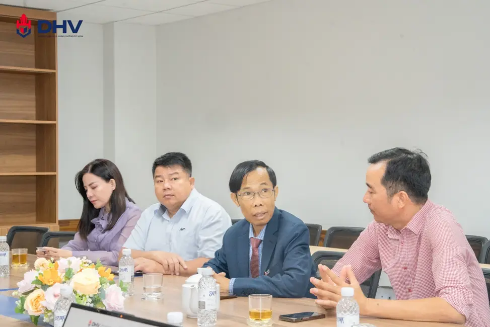 DHV - Trường Đại Học Hùng Vương TPHCM