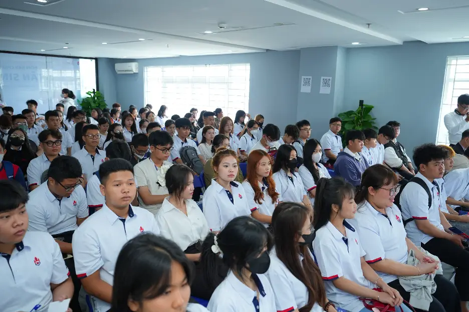 DHV - Trường Đại Học Hùng Vương TPHCM