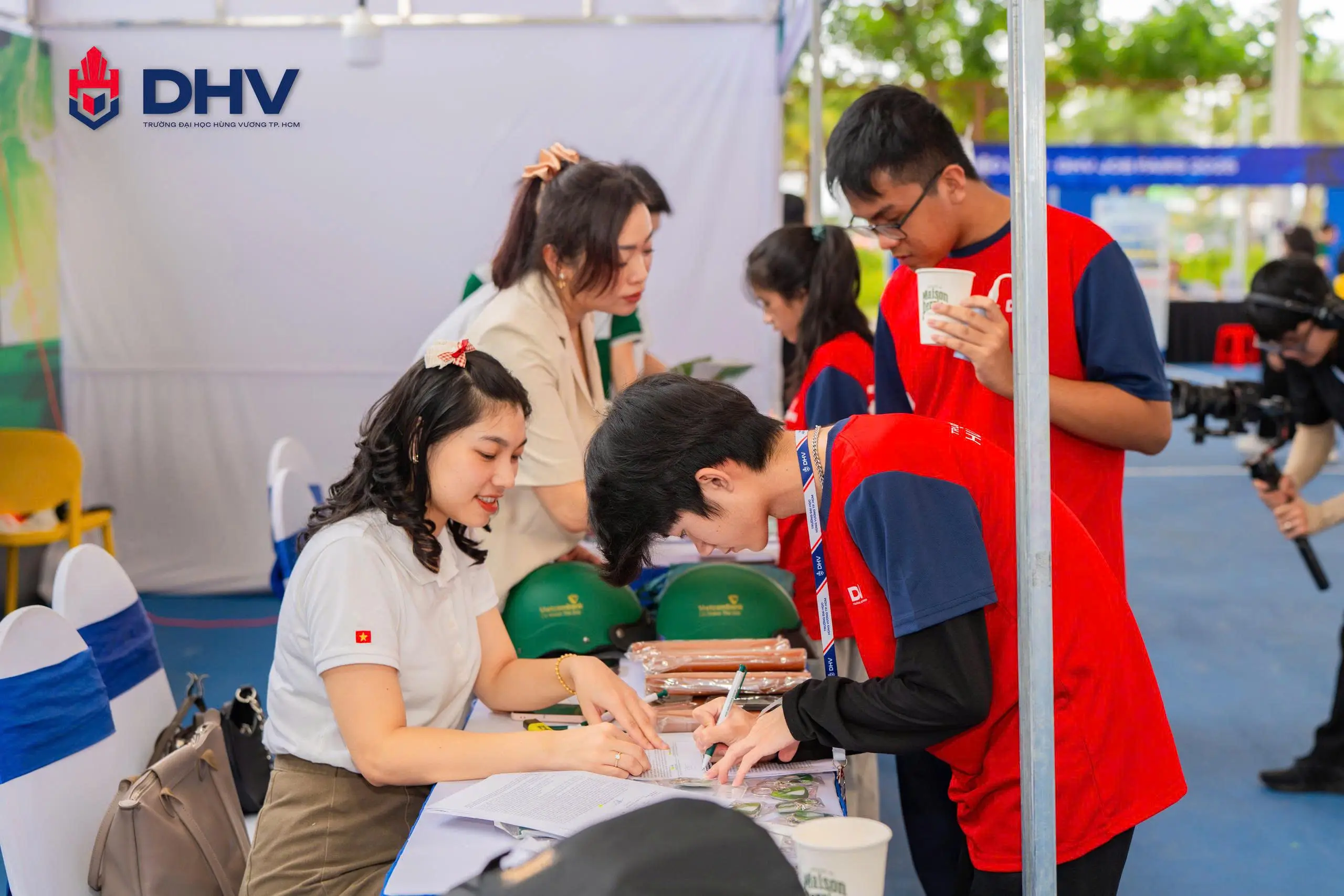 DHV - Trường Đại Học Hùng Vương TPHCM