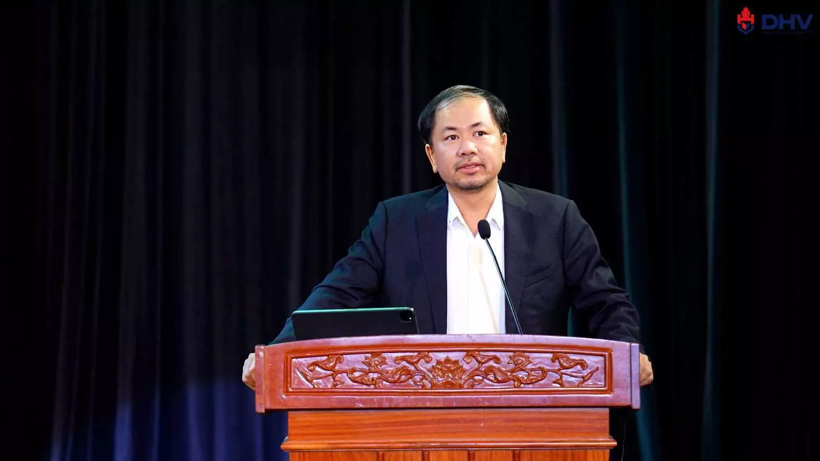Tiến sĩ Trần Việt Anh - Phó hiệu trưởng phụ trách trường Đại học Hùng Vương Thành phố Hồ Chí Minh