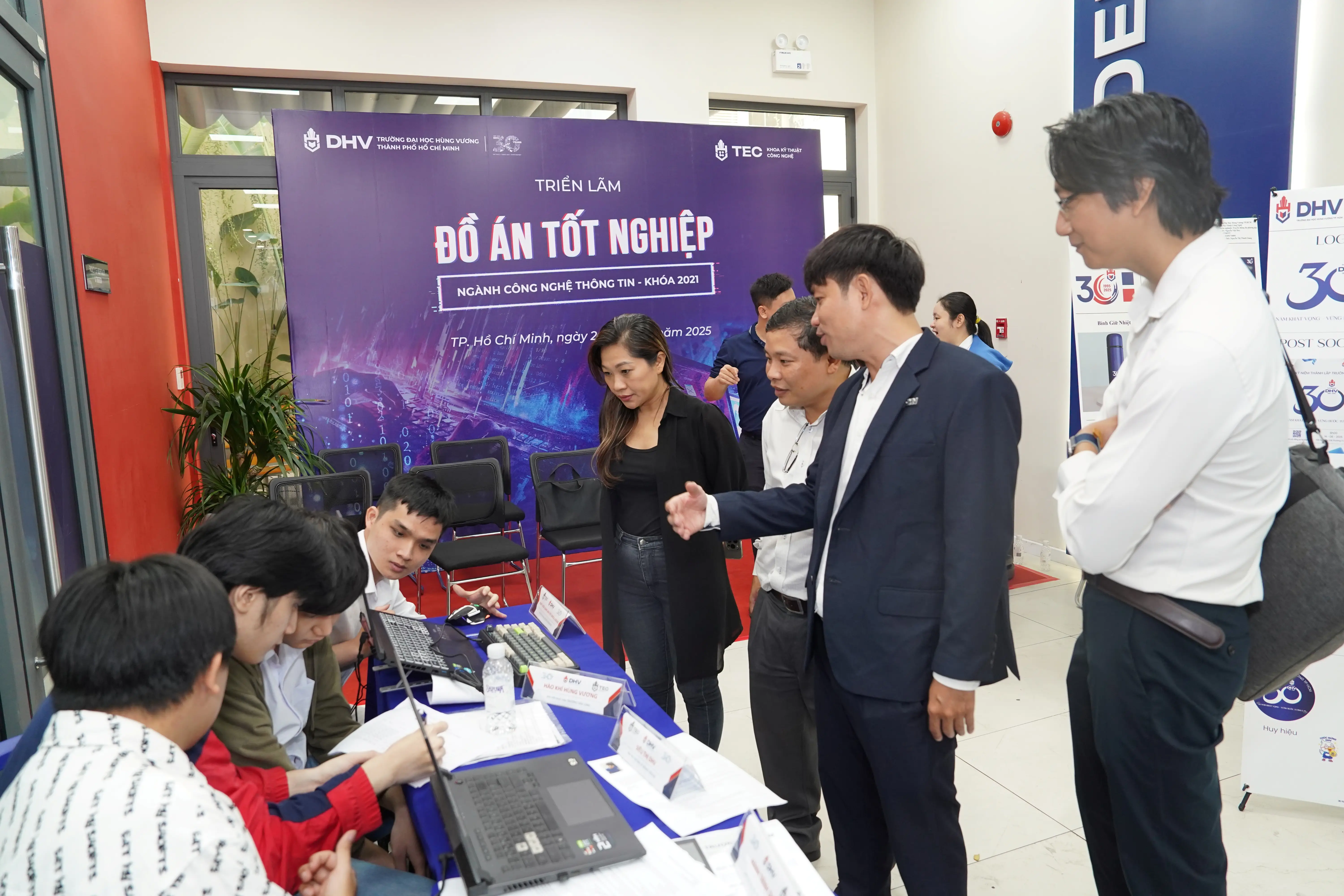 DHV - Trường Đại Học Hùng Vương TPHCM