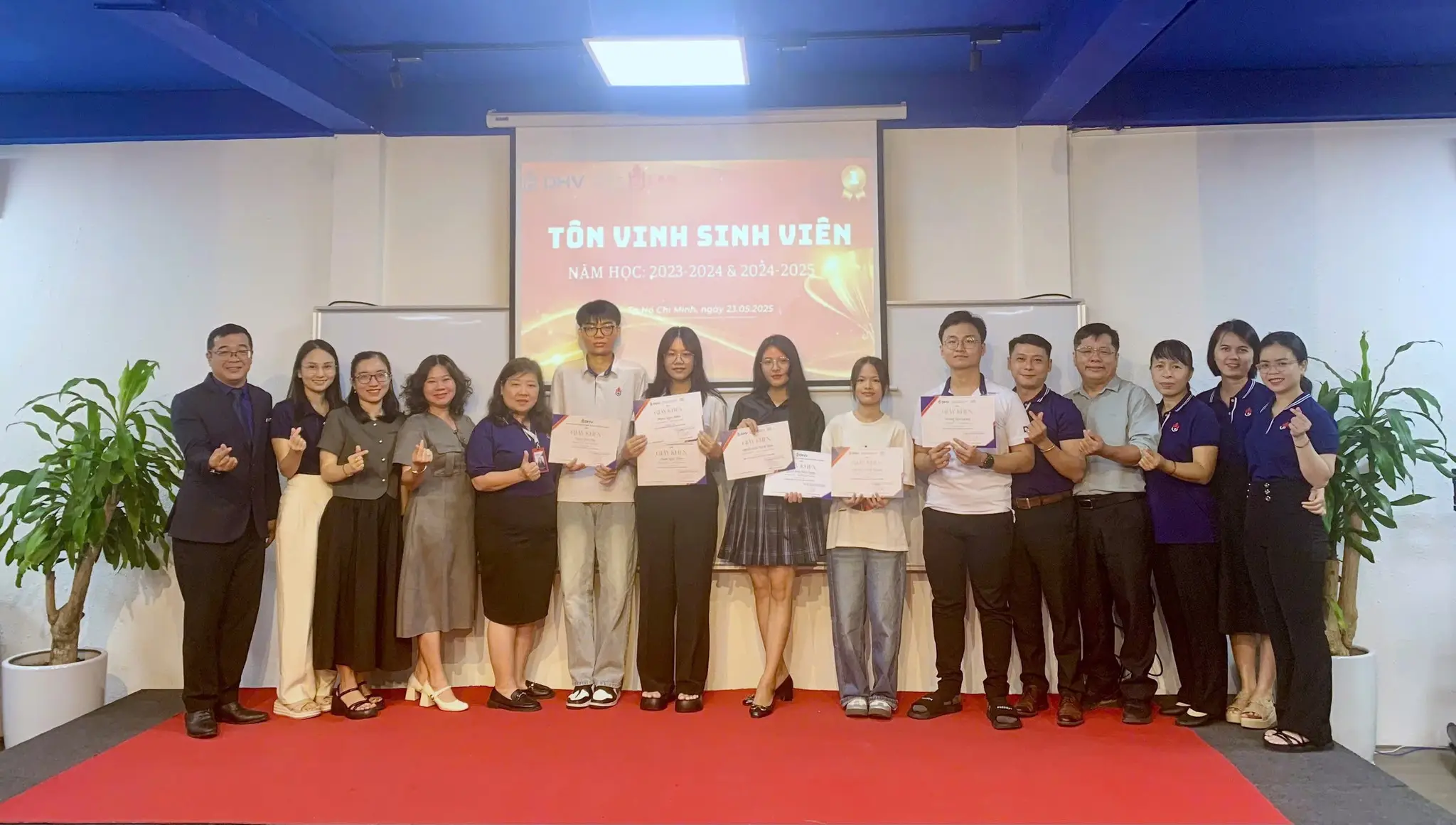 DHV - Trường Đại Học Hùng Vương TPHCM