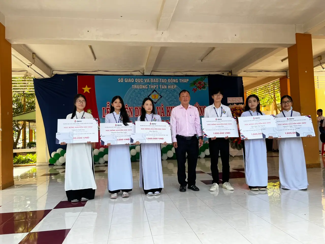 DHV - Trường Đại Học Hùng Vương TPHCM