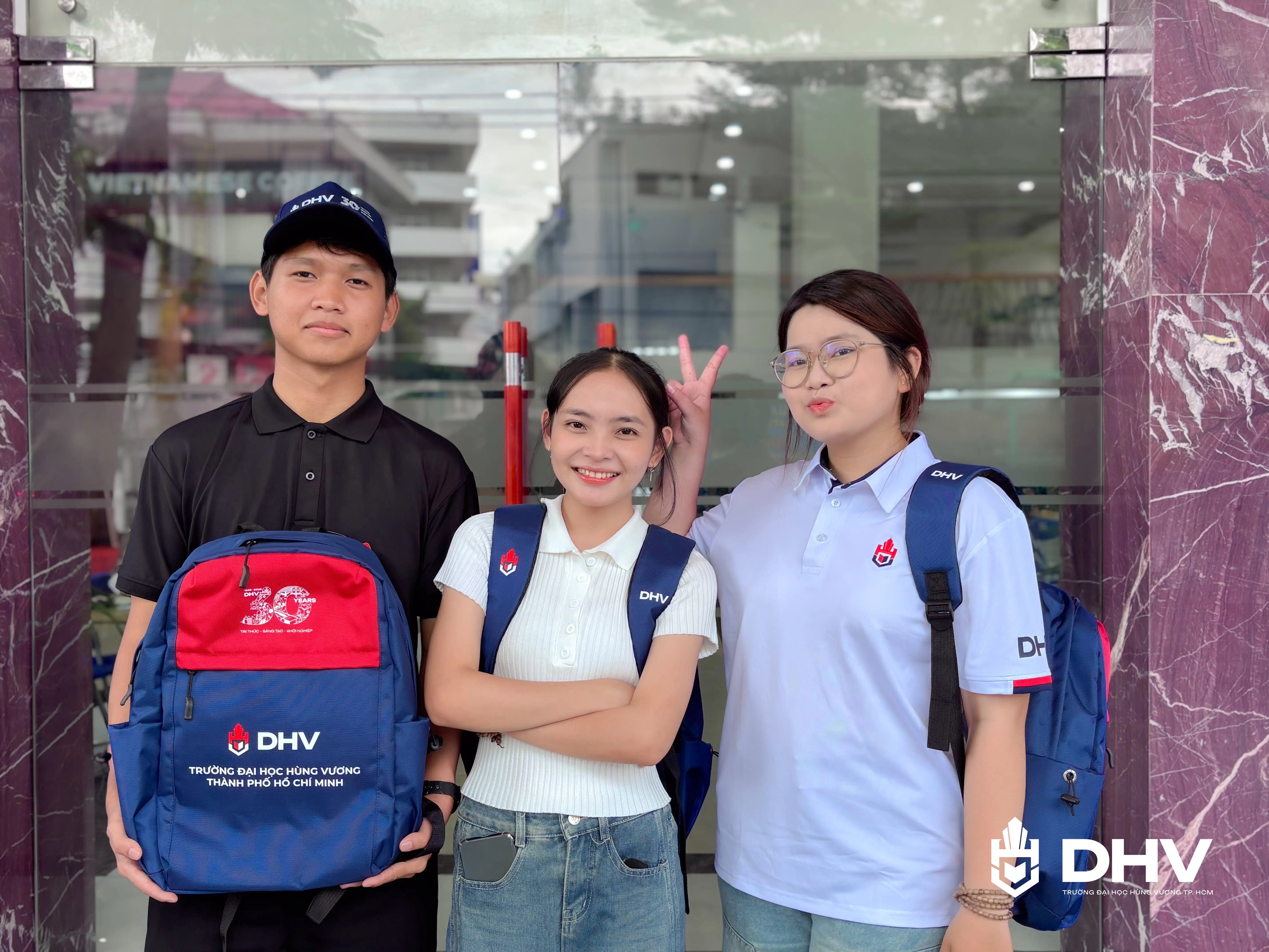 DHV - Trường Đại Học Hùng Vương TPHCM