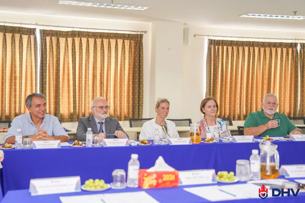 DHV - Trường Đại Học Hùng Vương TPHCM