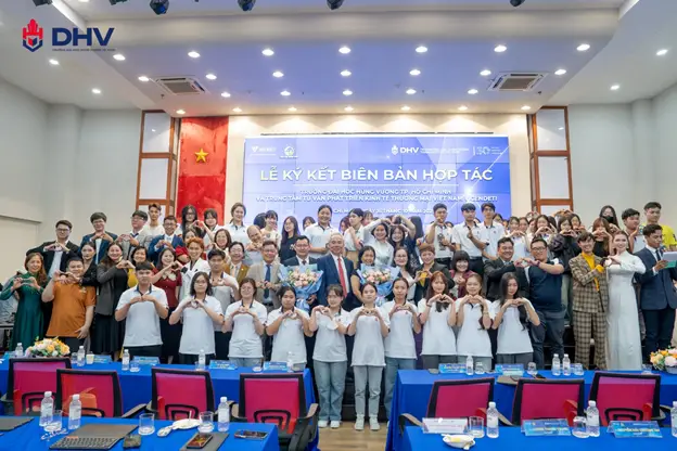 DHV - Trường Đại Học Hùng Vương TPHCM