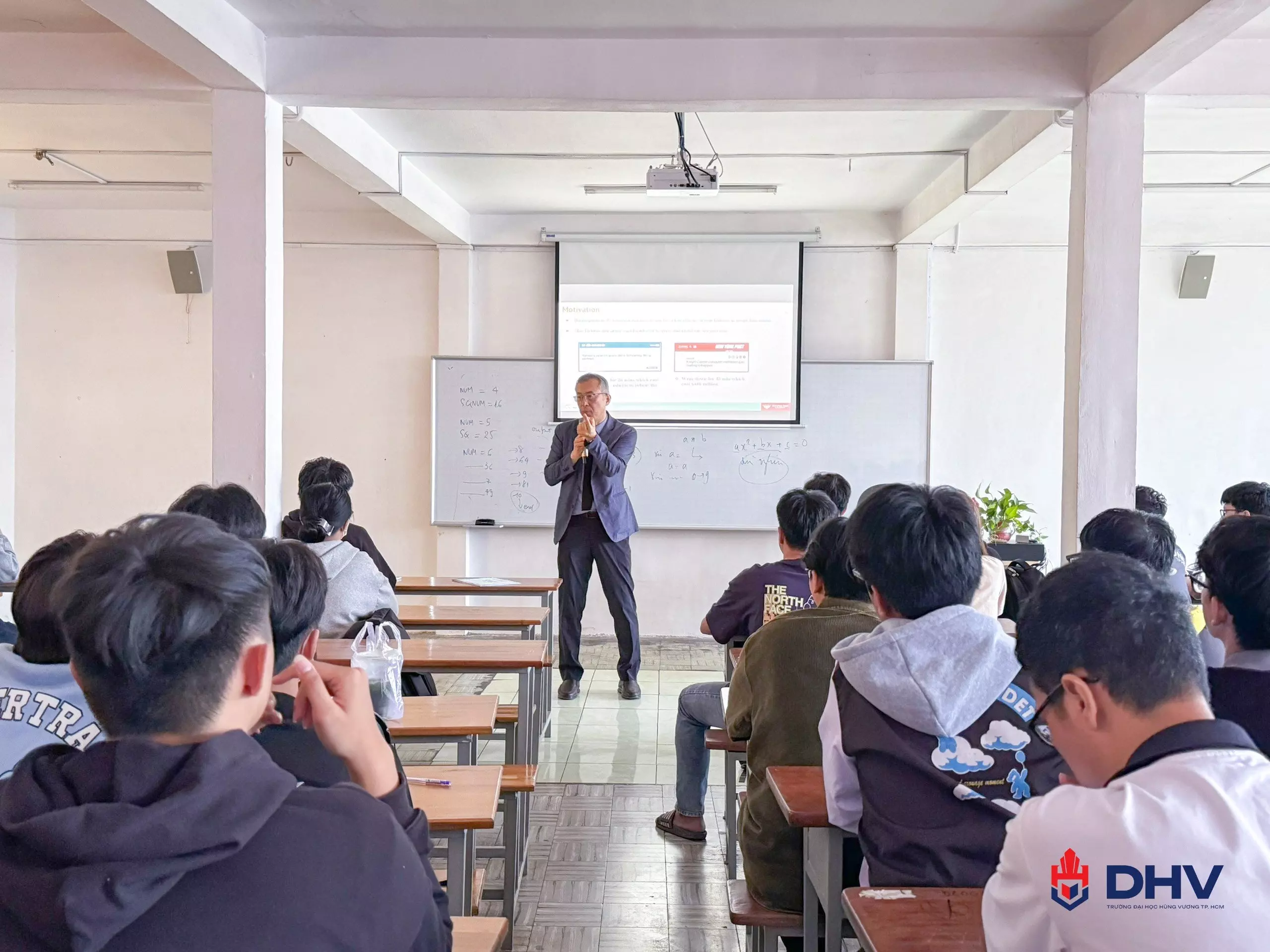 DHV - Trường Đại Học Hùng Vương TPHCM