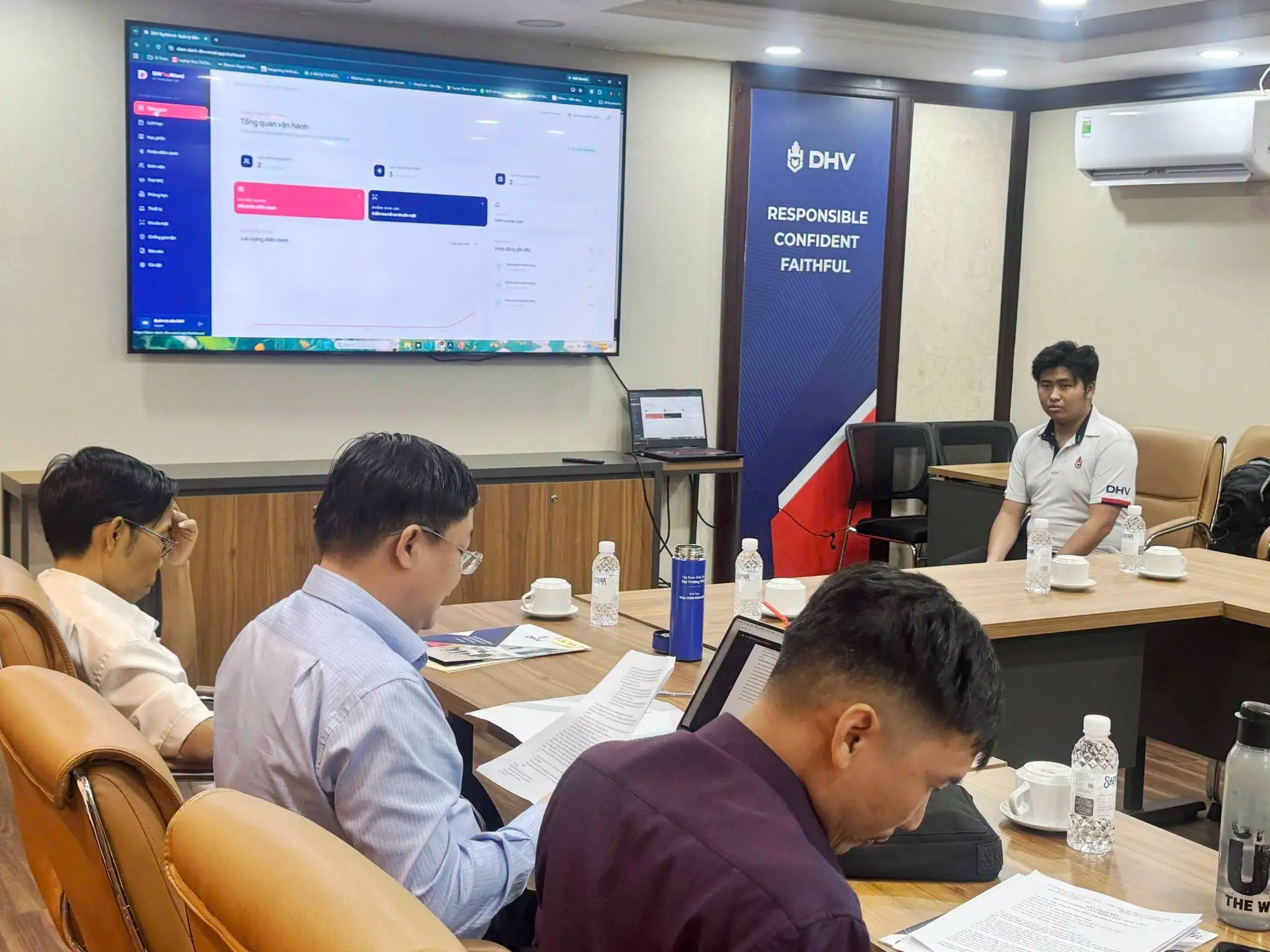 DHV - Trường Đại Học Hùng Vương TPHCM