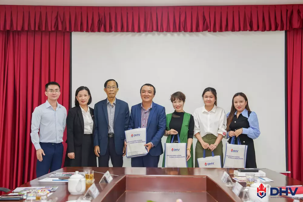 DHV - Trường Đại Học Hùng Vương TPHCM