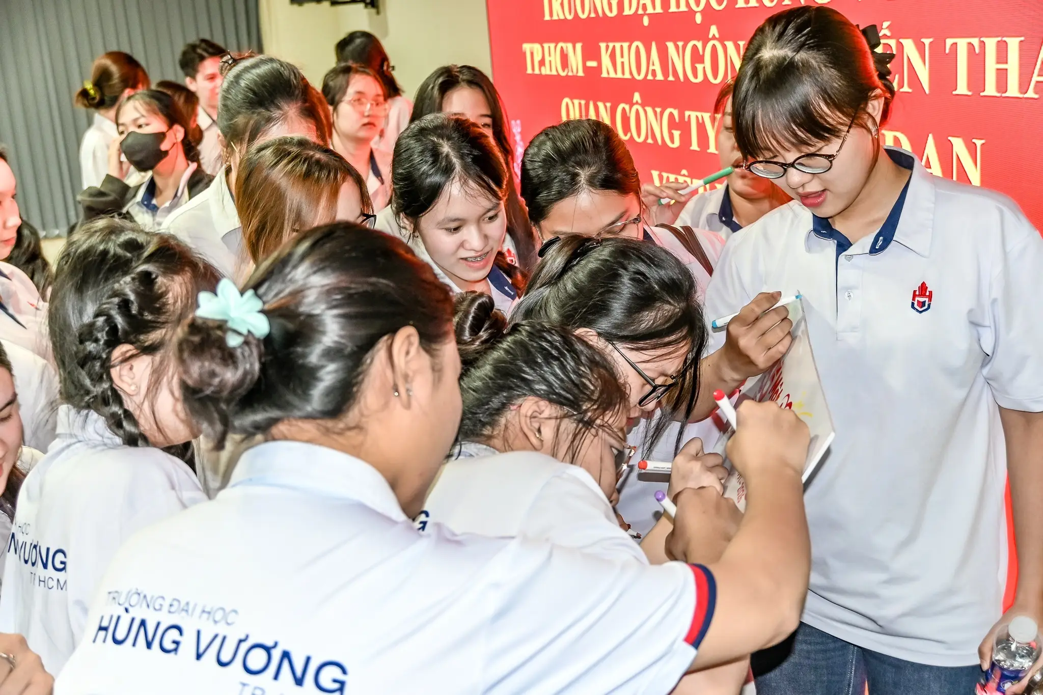 DHV - Trường Đại Học Hùng Vương TPHCM